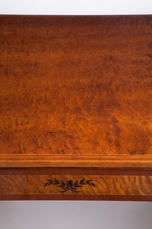 Scrivania Art Deco con intarsi in legno esotico di Andrew Szoeke in vendita 2