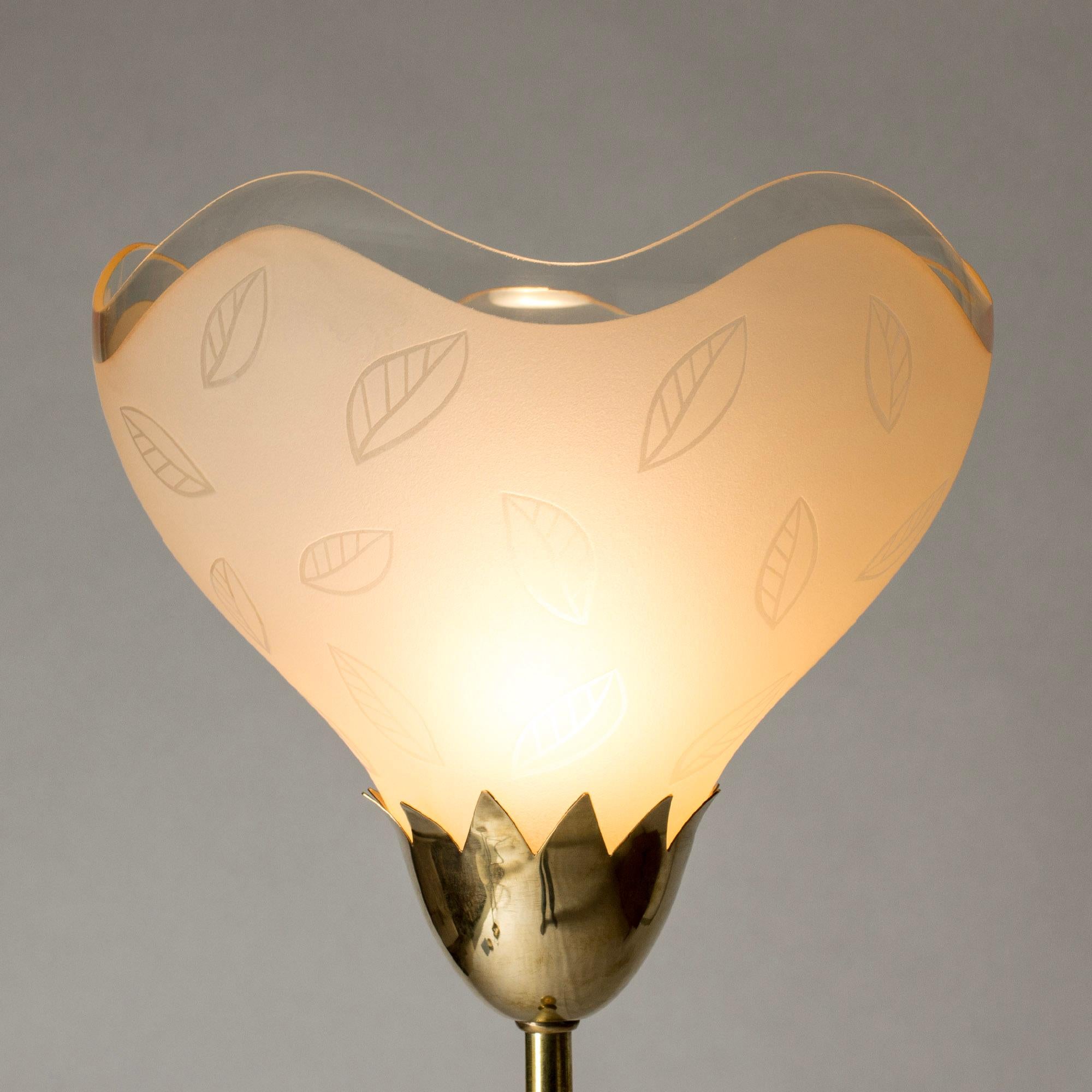 Mid-20th Century Swedish Grace Floor lamp, brass and glass, Orrefors, Sweden, 1940s For Sale