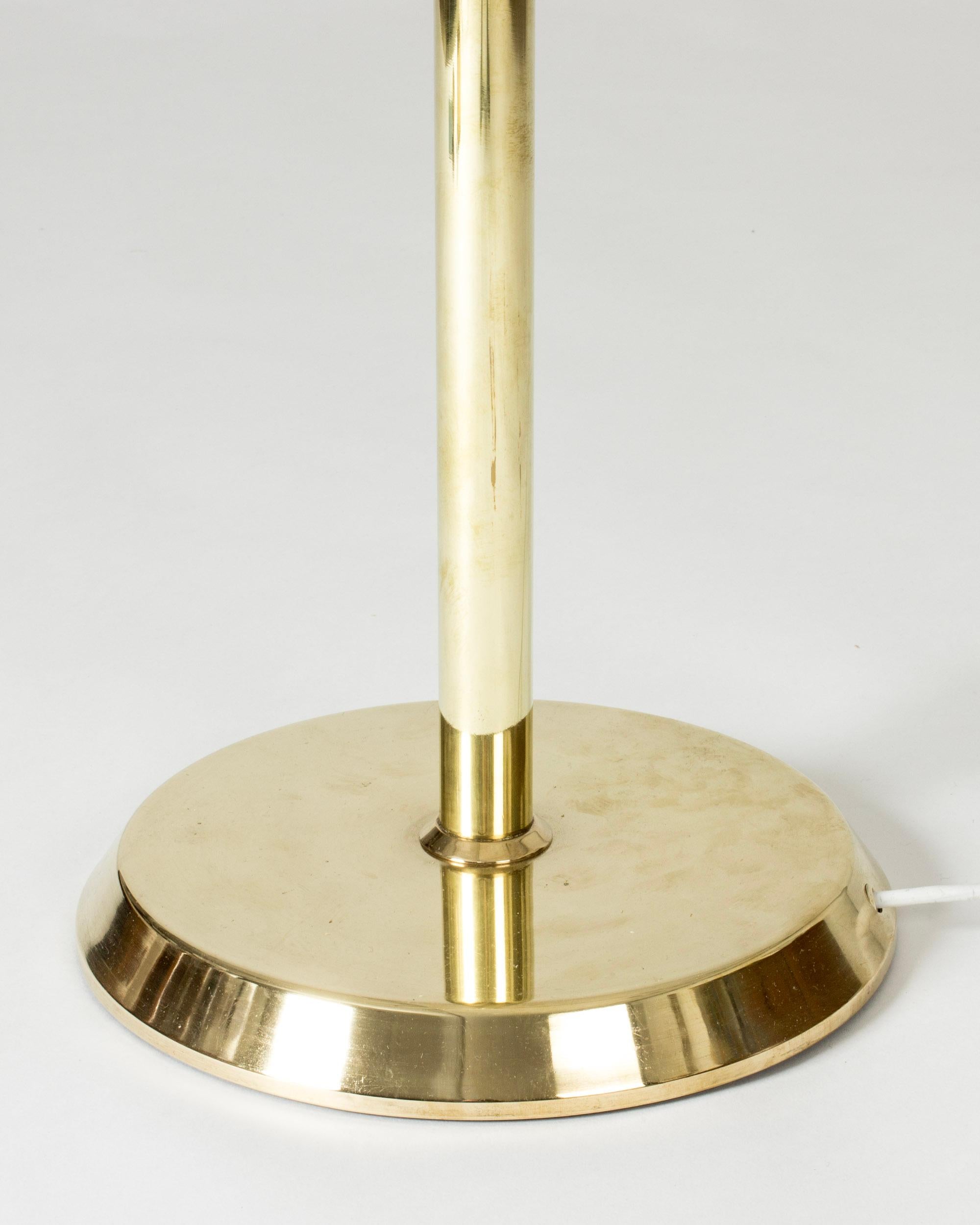 Swedish Grace Floor lamp, brass and glass, Orrefors, Sweden, 1940s For Sale 2