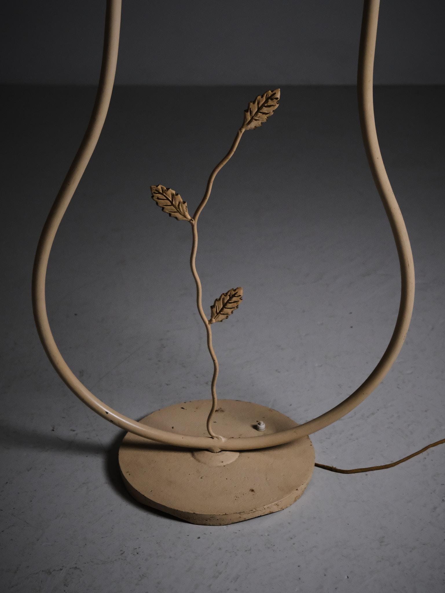 Schwedische Grace-Stehlampe von anonymen Designer für Bjerkås Armatur, 1940er Jahre (Metall) im Angebot