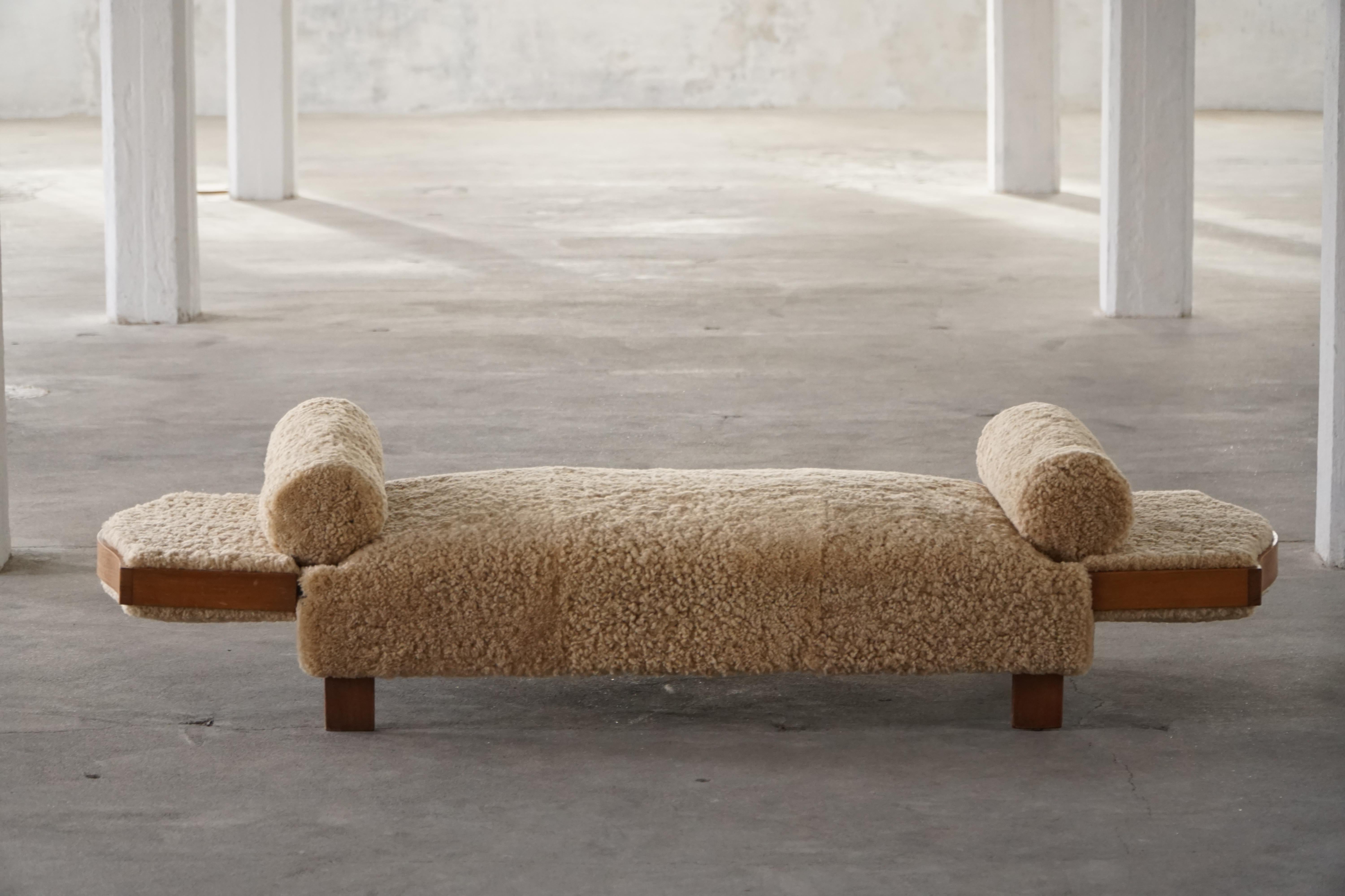 Grace sueca, sofá cama independiente ajustable Art Decó de lana de cordero, años 40 en venta 4