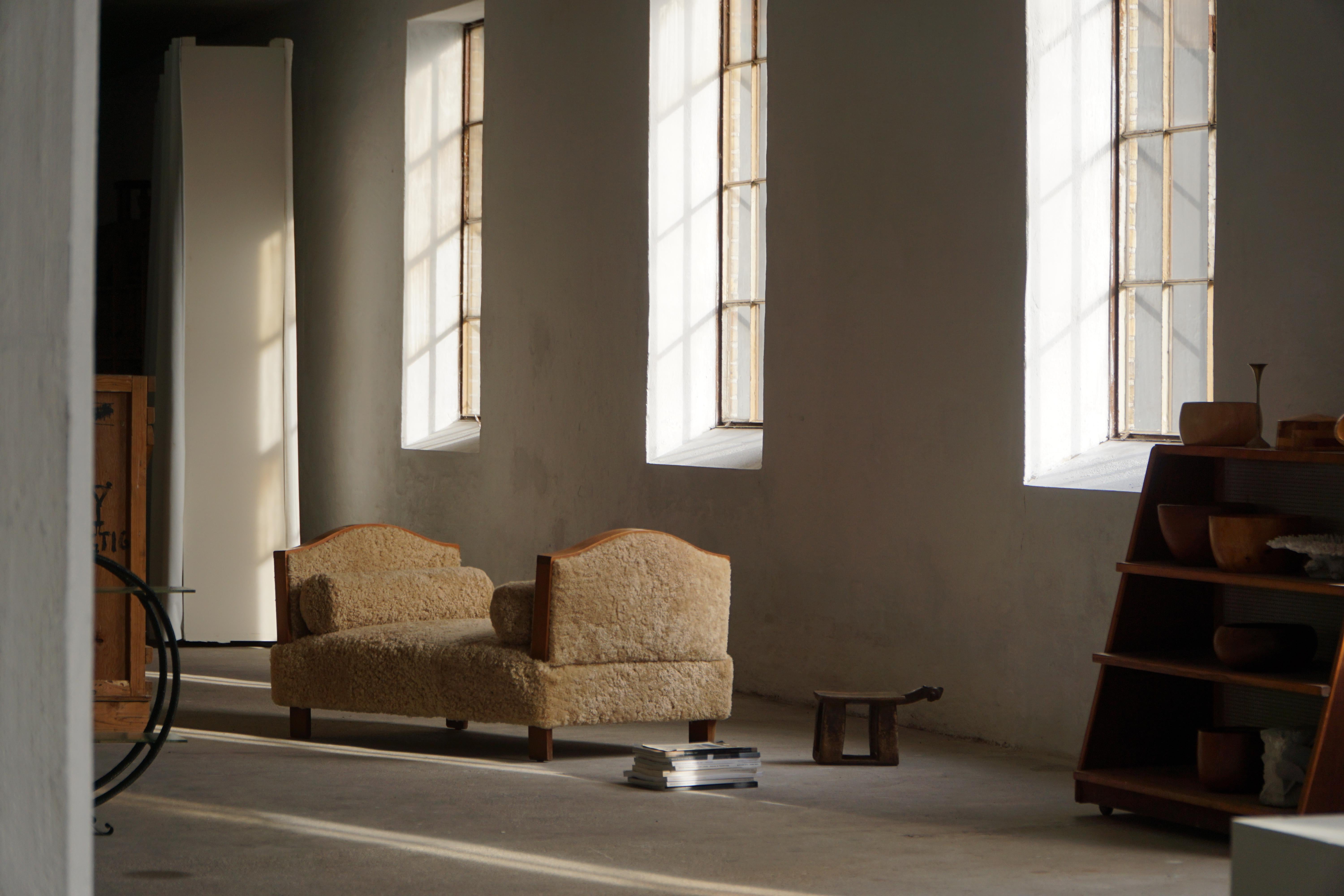 Grace sueca, sofá cama independiente ajustable Art Decó de lana de cordero, años 40 Corderillo en venta