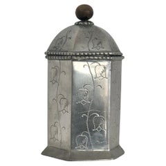 Swedish Grace, Lid box in pewter with beautiful flower decor.
