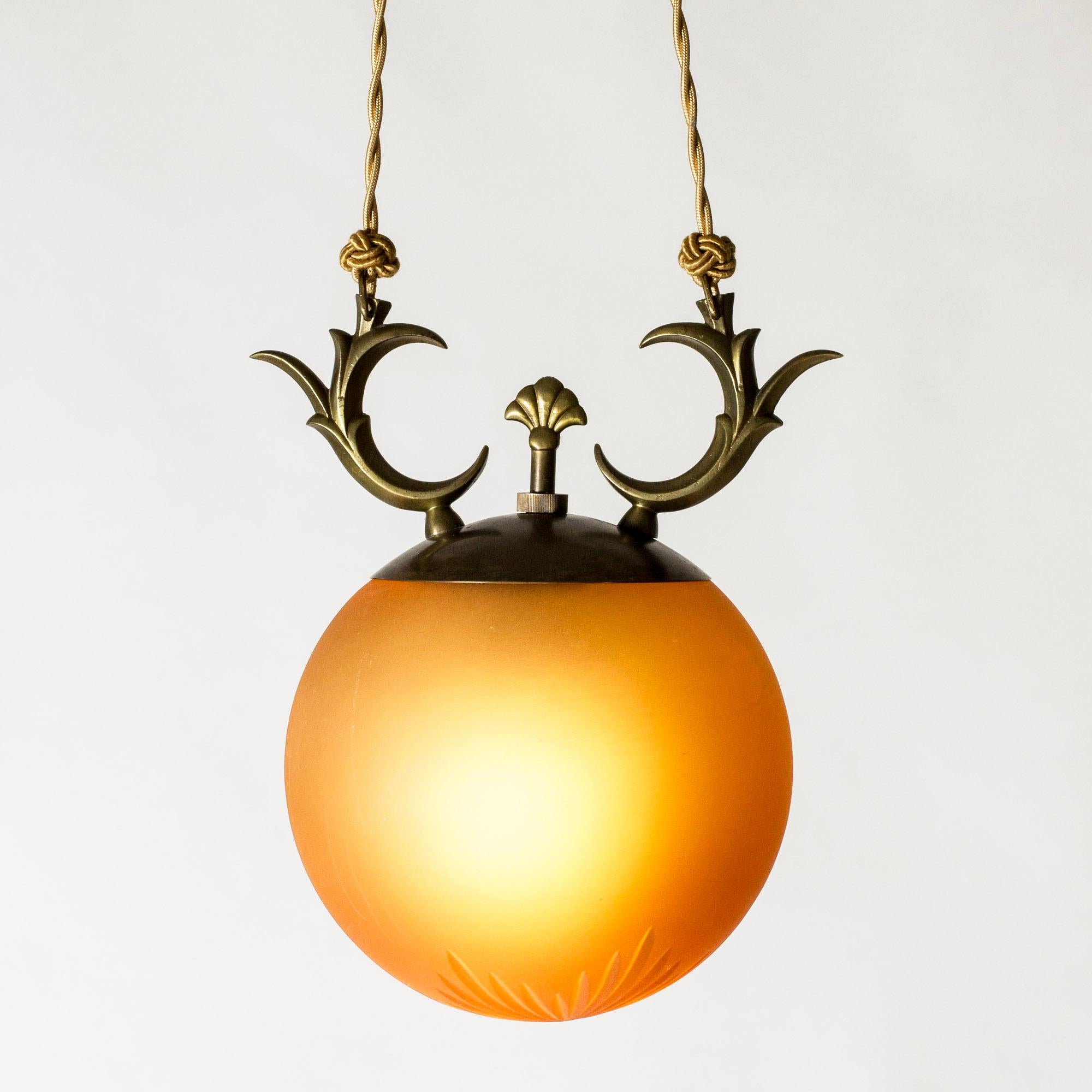 Schwedische Grace-Pendelleuchte, Chr Berg & Co, Schweden, 1920er Jahre (Bronze) im Angebot