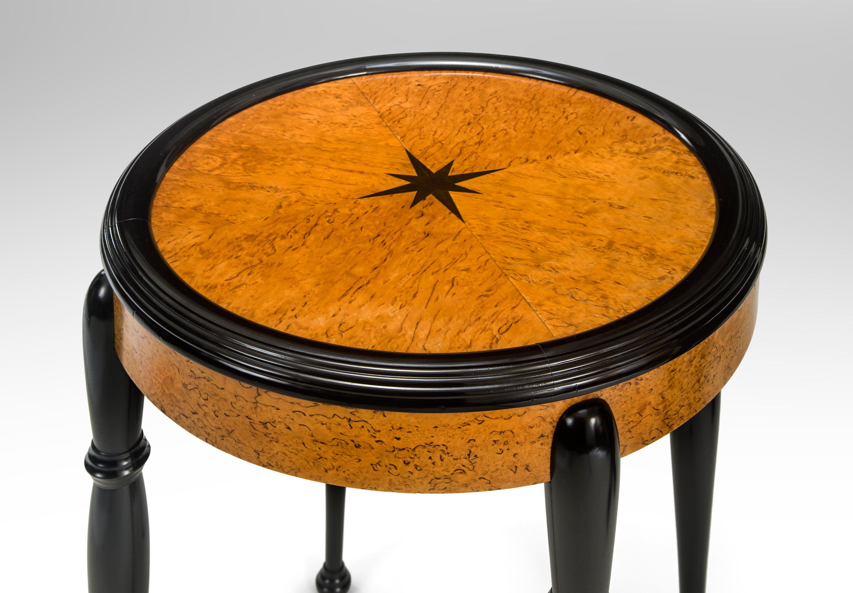 Swedish Grace Period Ebonized and Karelian Birch Round Table In Good Condition In New York, NY