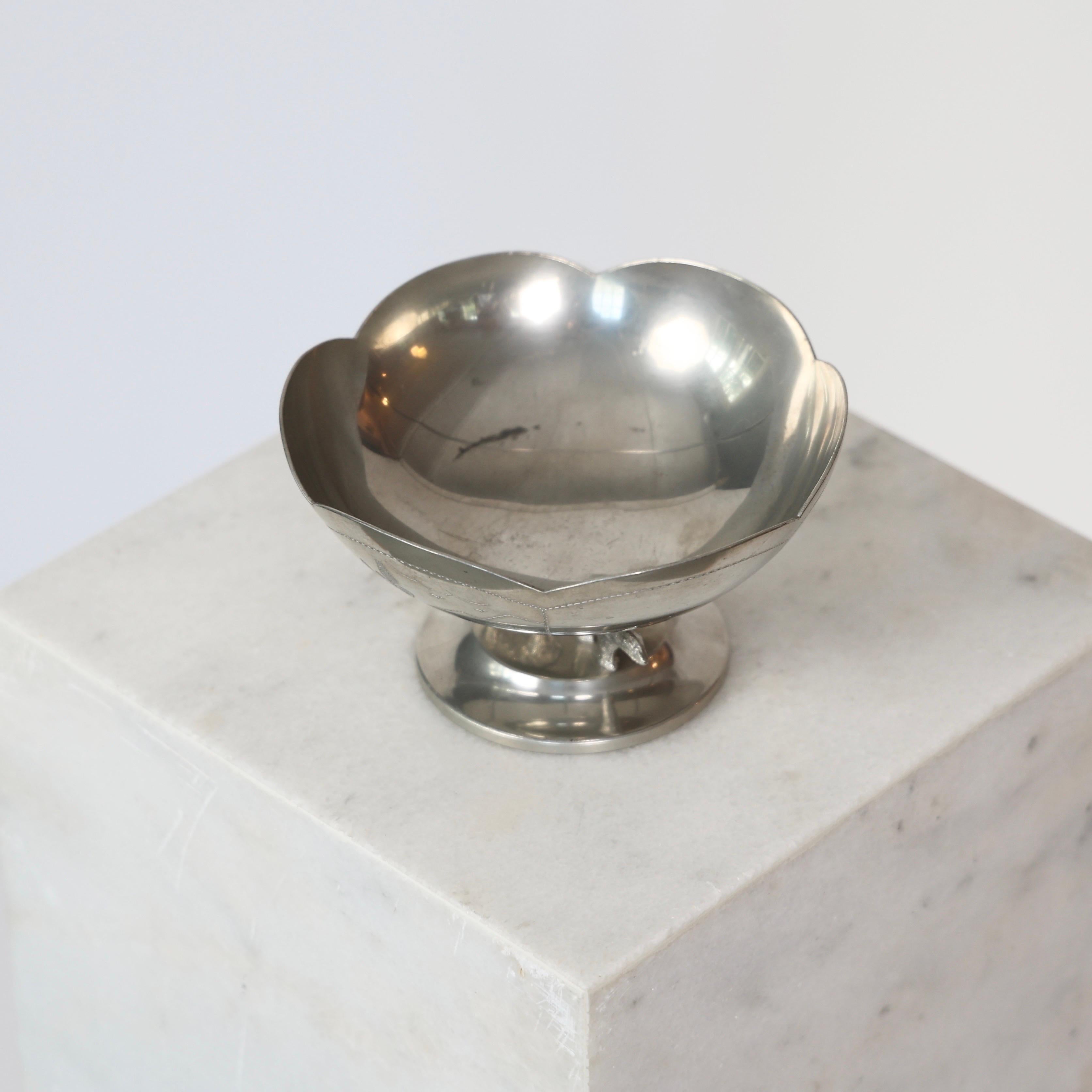 Art Deco Swedish Grace Pewter Bowl with Polar Bears by Lundin & Lindberg, 1930s, Sweden For Sale