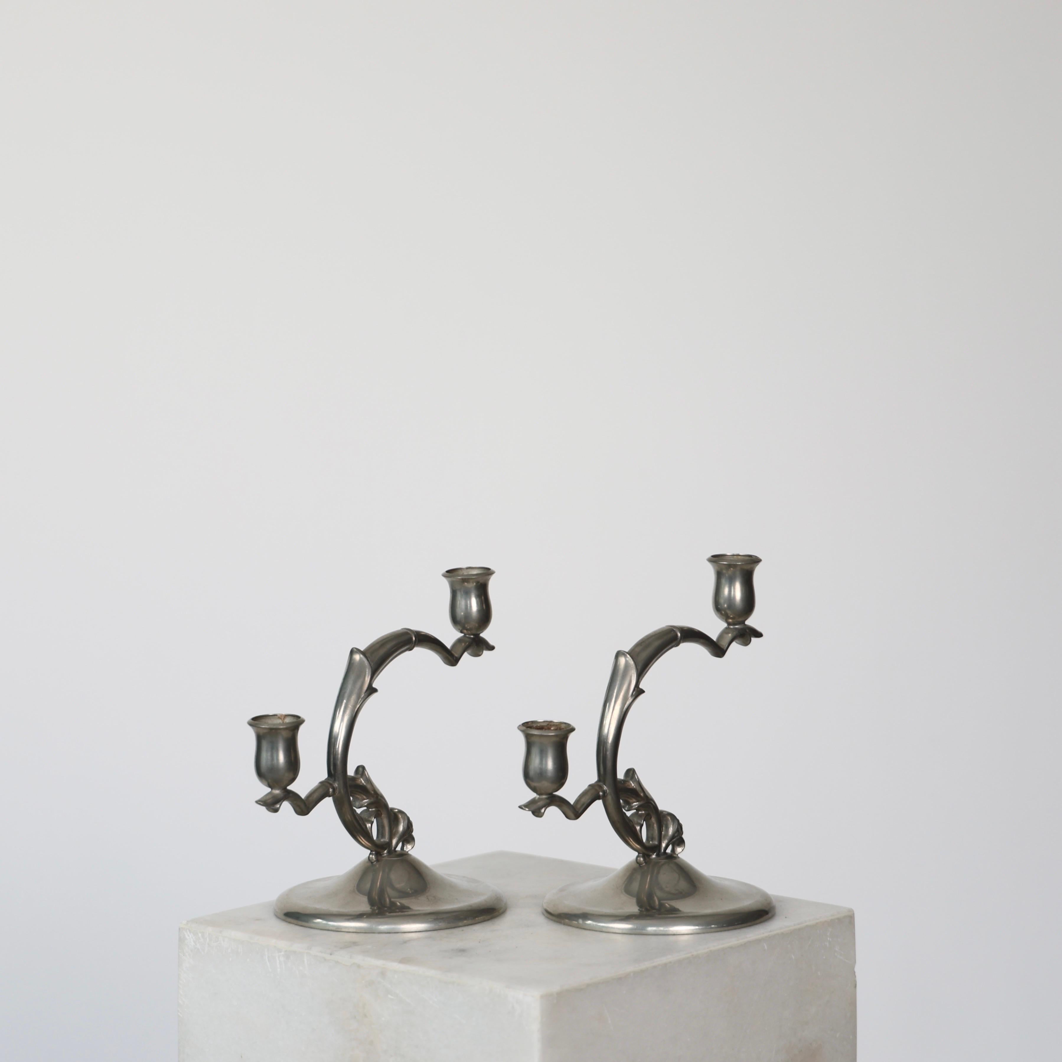 Art Déco Candelieri svedesi in peltro Grace di Ernst Swedbom, anni '30, Svezia in vendita