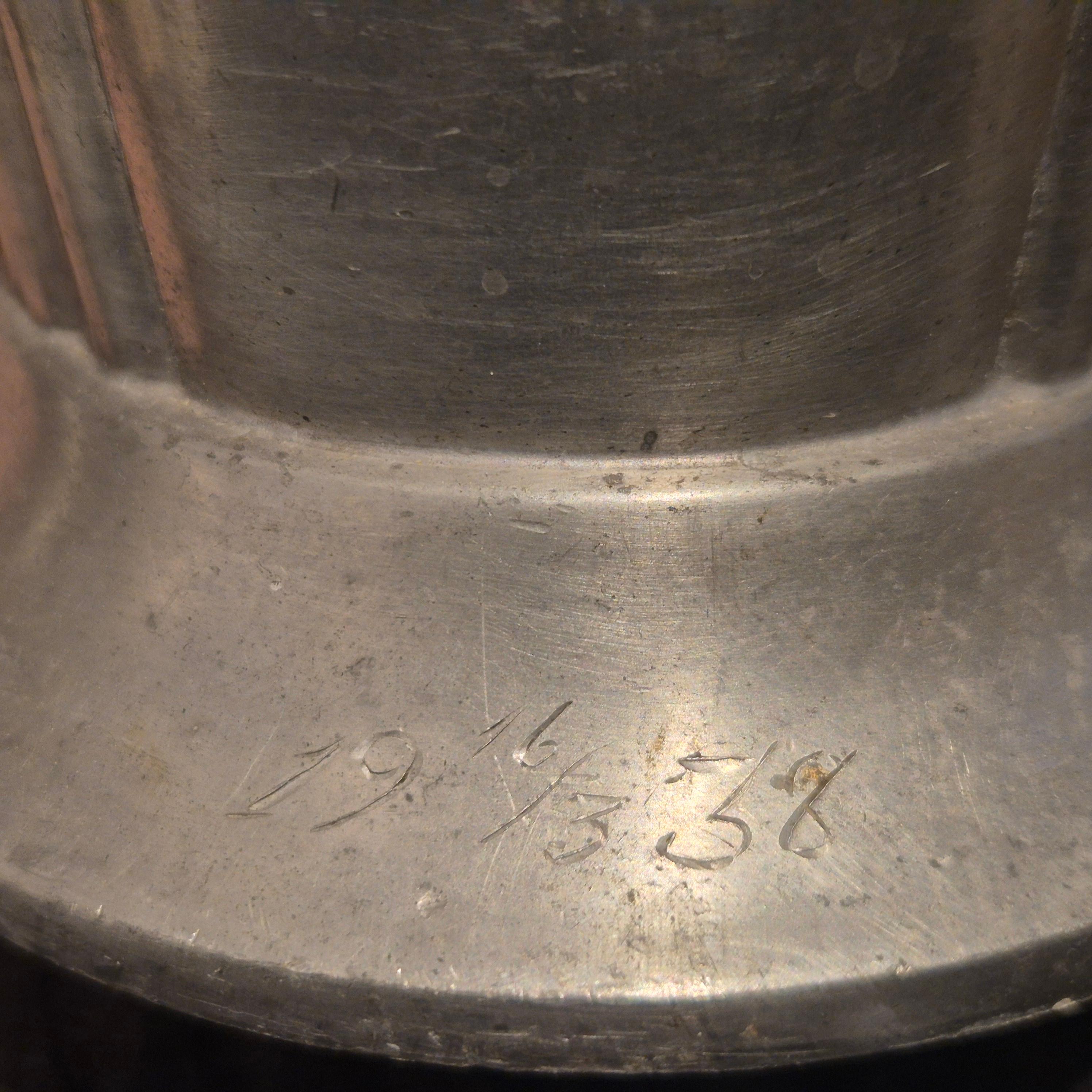 Swedish Grace, vaso in peltro di Herman Bergman, anni '30. in vendita 1
