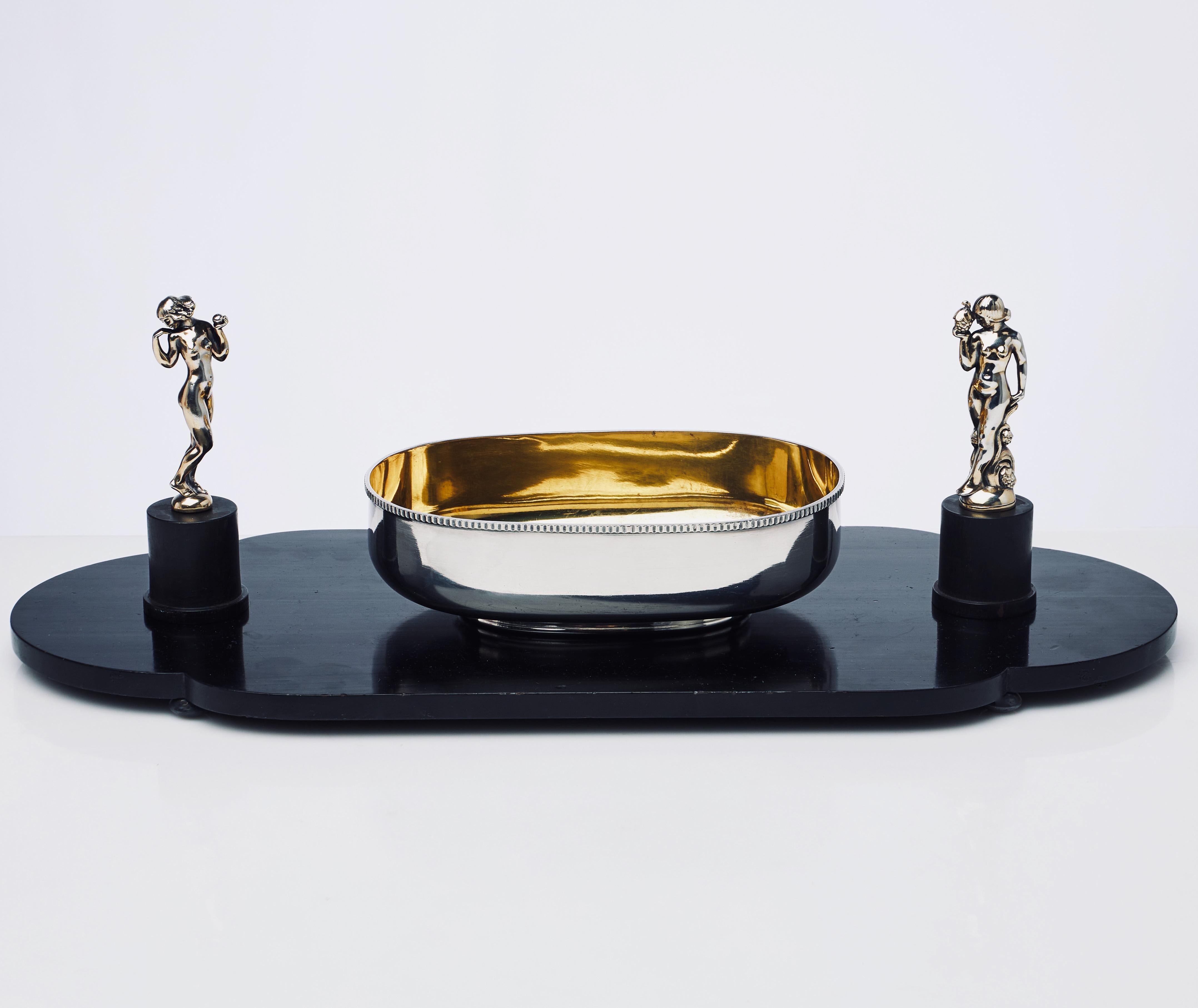 Gustaf Janson, Swedish Art Deco Centerpiece, Silvered Bronze and Ebony In Good Condition For Sale In Stockholm, SE