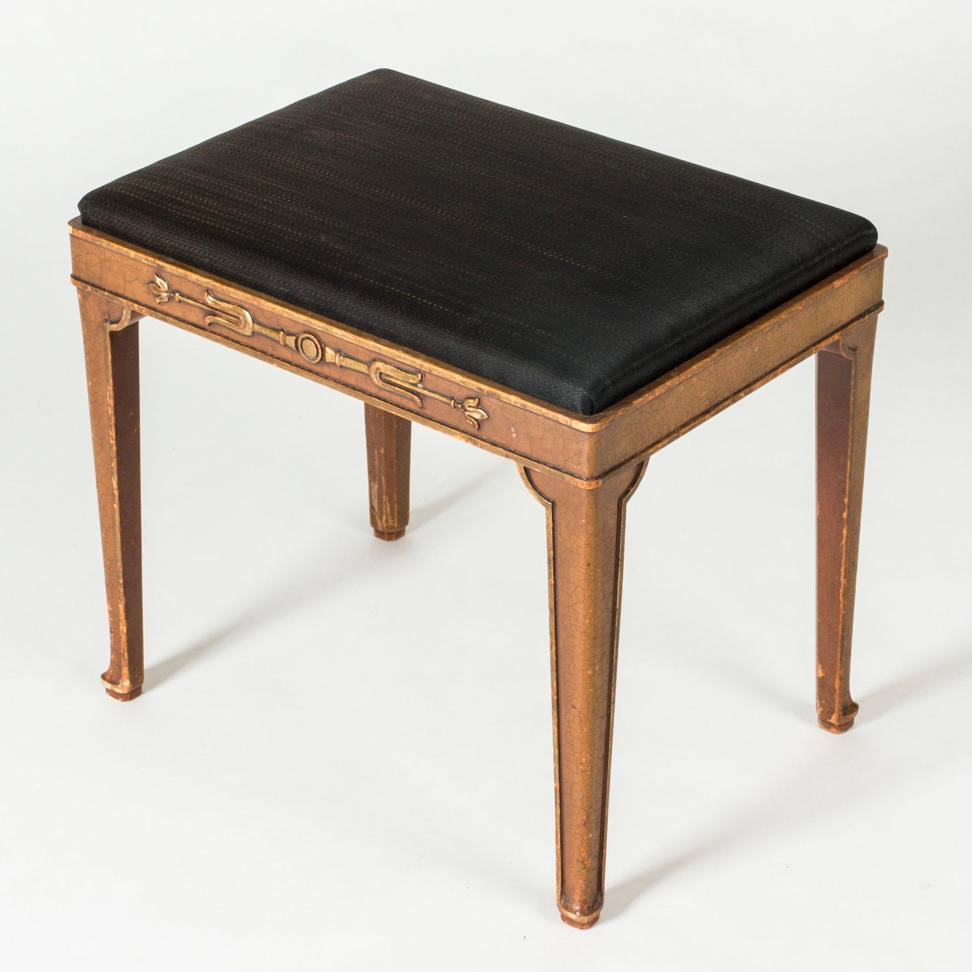 Swedish Grace Stool 