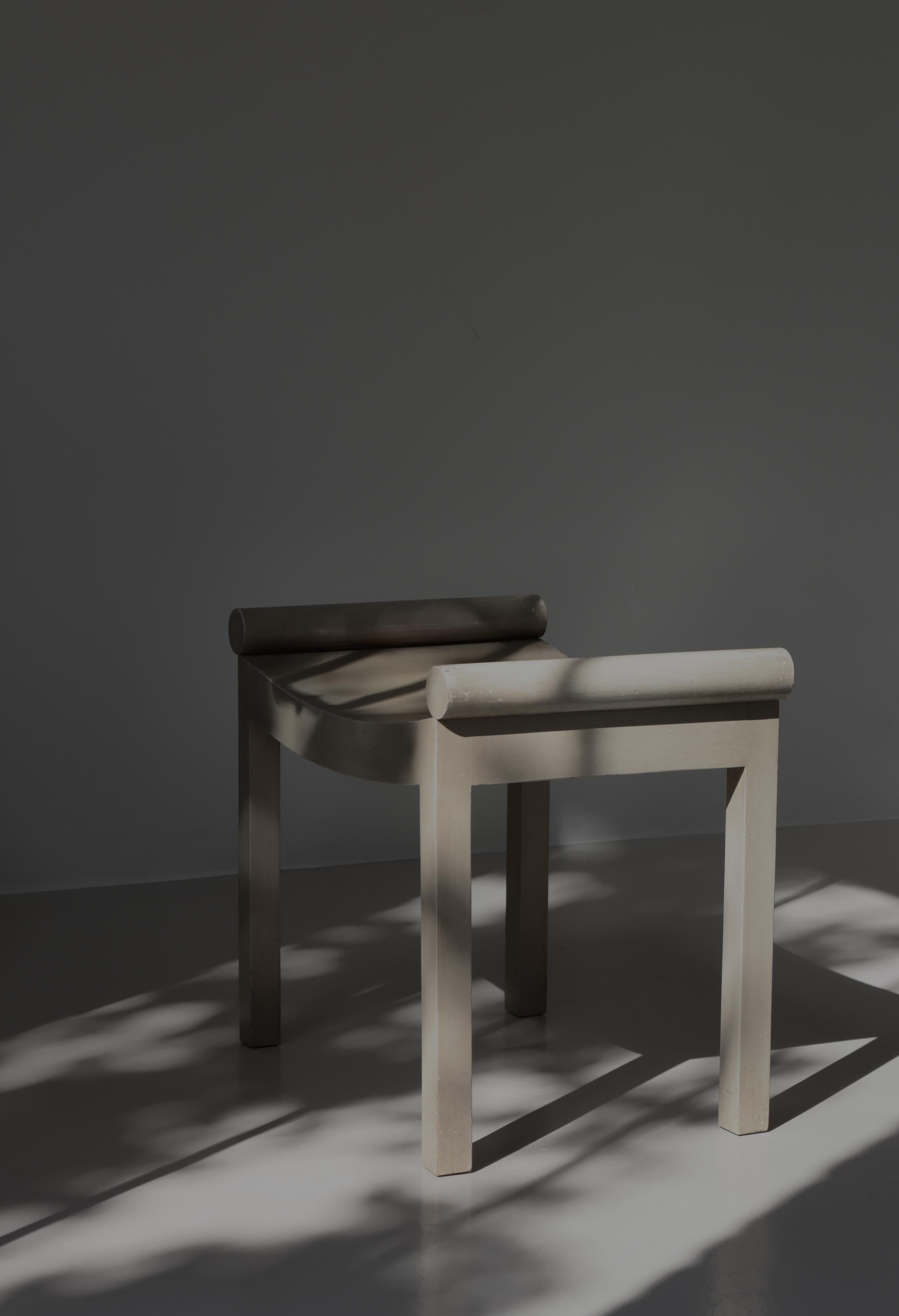 Taburete sueco Grace de madera de abedul lacada en blanco, Suecia, años 30 en venta 3