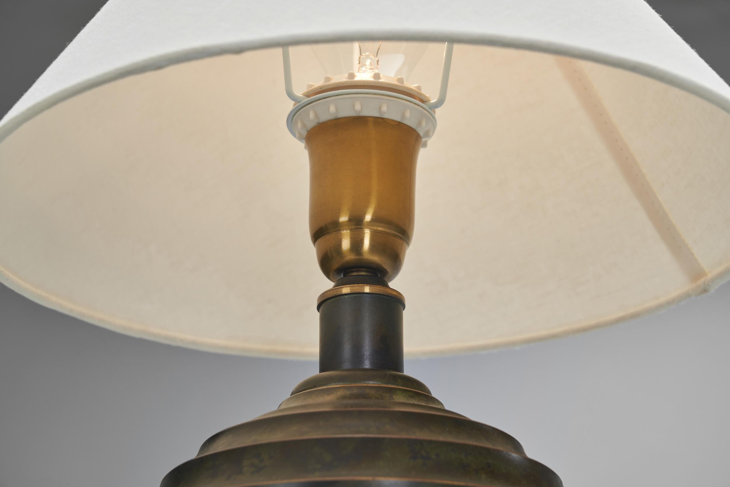 Swedish Grace Svenska Metallverken Table Lamp in Bronzed Brass, Sweden ca 1920s 10