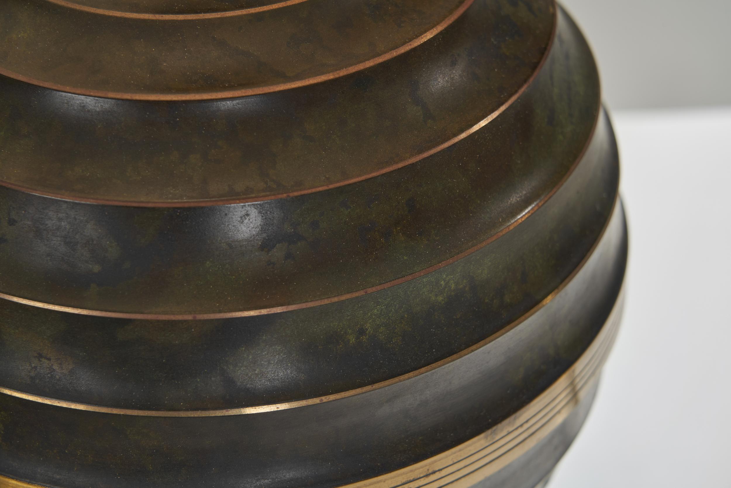 Swedish Grace Svenska Metallverken Table Lamp in Bronzed Brass, Sweden ca 1920s 12