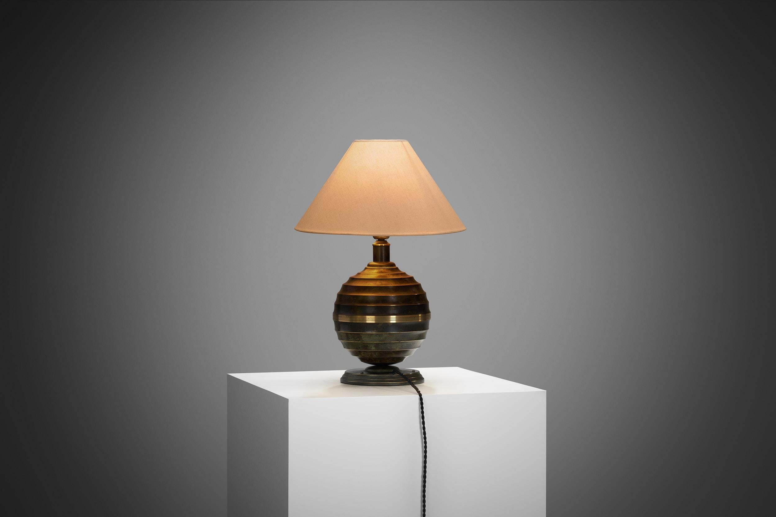 Swedish Grace Svenska Metallverken Table Lamp in Bronzed Brass, Sweden ca 1920s 1