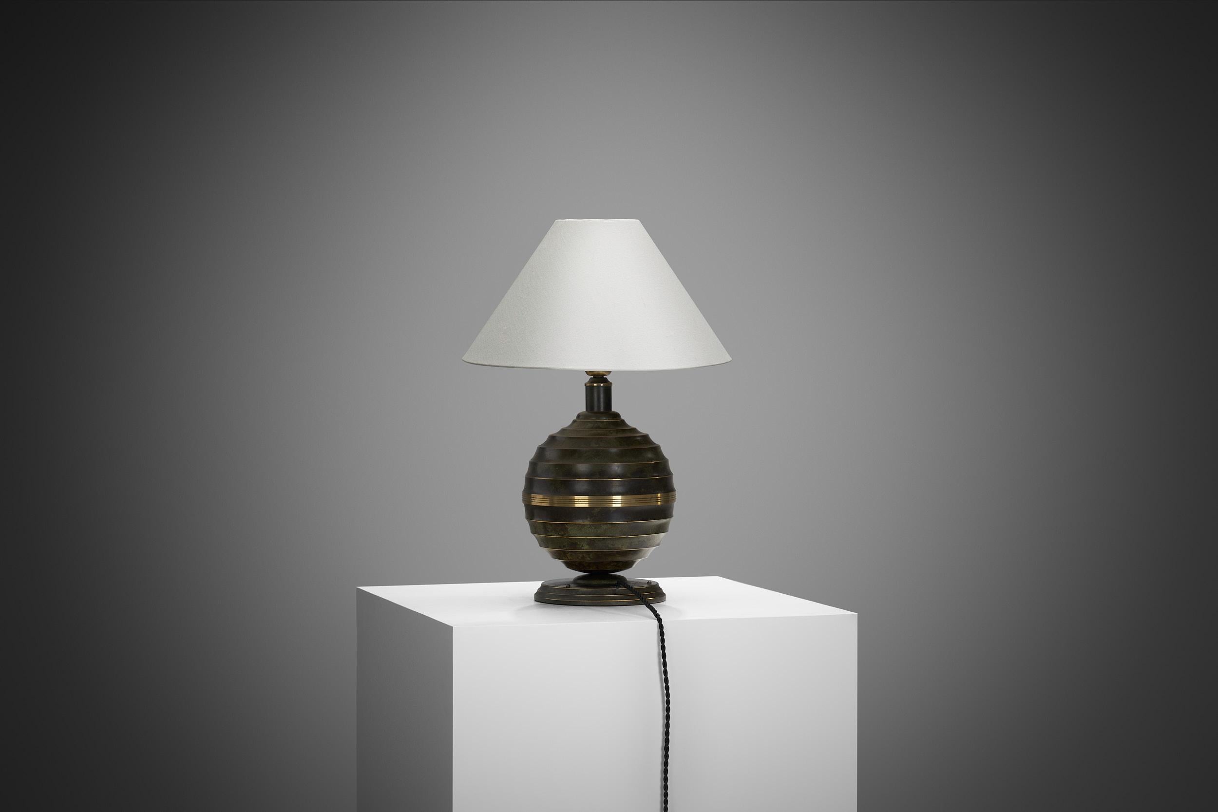 Swedish Grace Svenska Metallverken Table Lamp in Bronzed Brass, Sweden ca 1920s 2