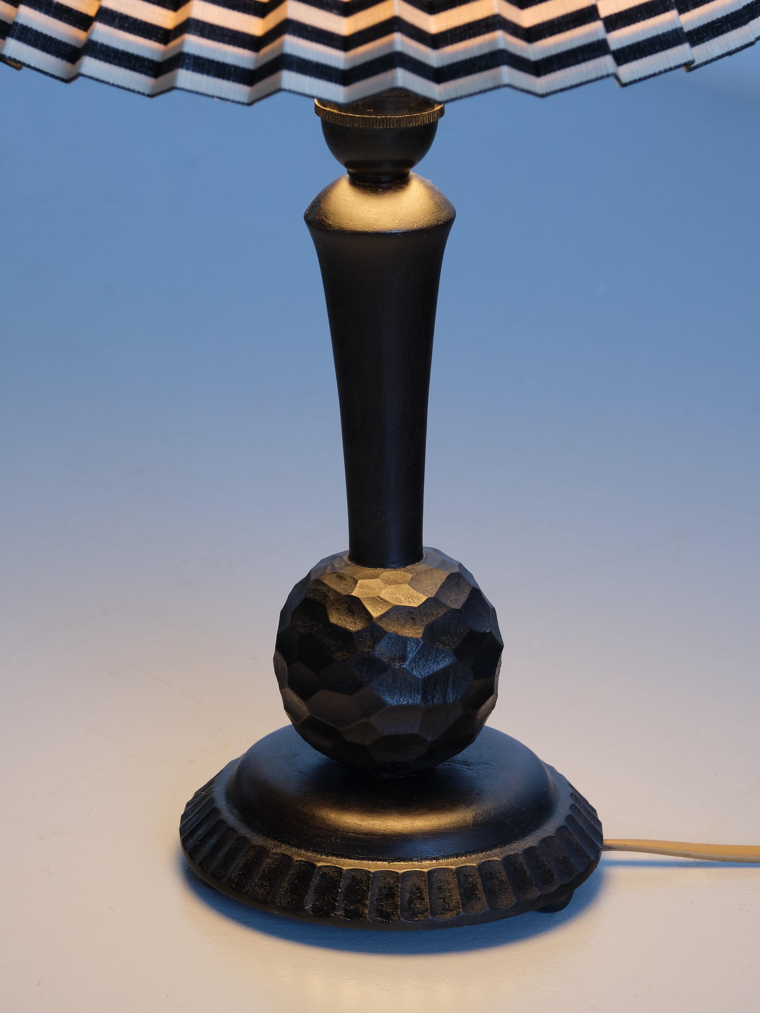 Cotton Swedish Grace Table Lamp in Carved Wood, Svenskt Tenn Shade, Sweden, 1930s For Sale