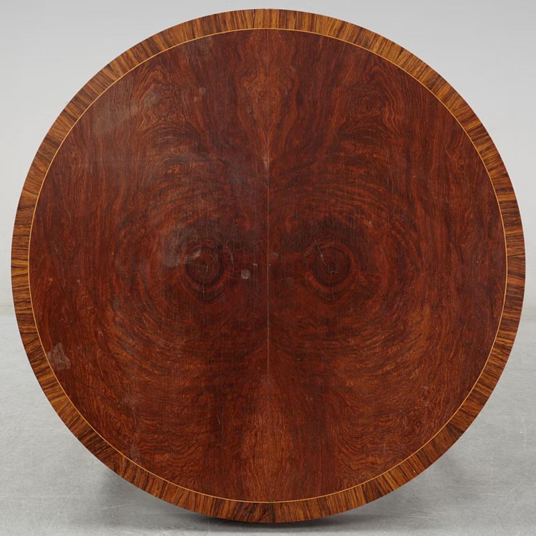Wood Swedish Grace Veneered Round Dining Table, 1920s to 1930s For Sale
