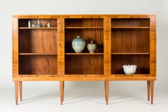 Libreria svedese Grace Vitrine, Carl Malmsten, Svezia, anni '30