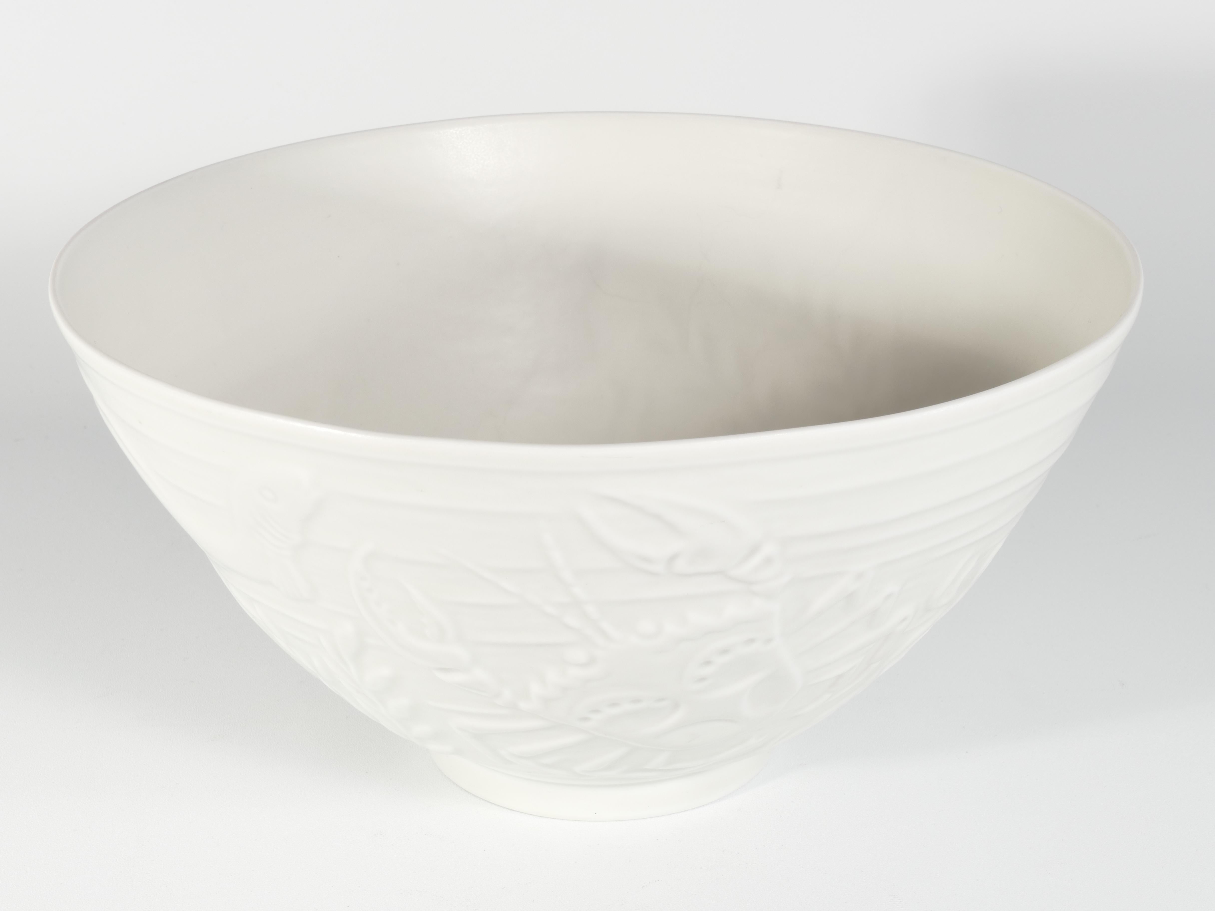 Swedish Grace White Porcelain Sea Themed  Bowl by Gunnar Nylund for ALP, 1940's For Sale 3