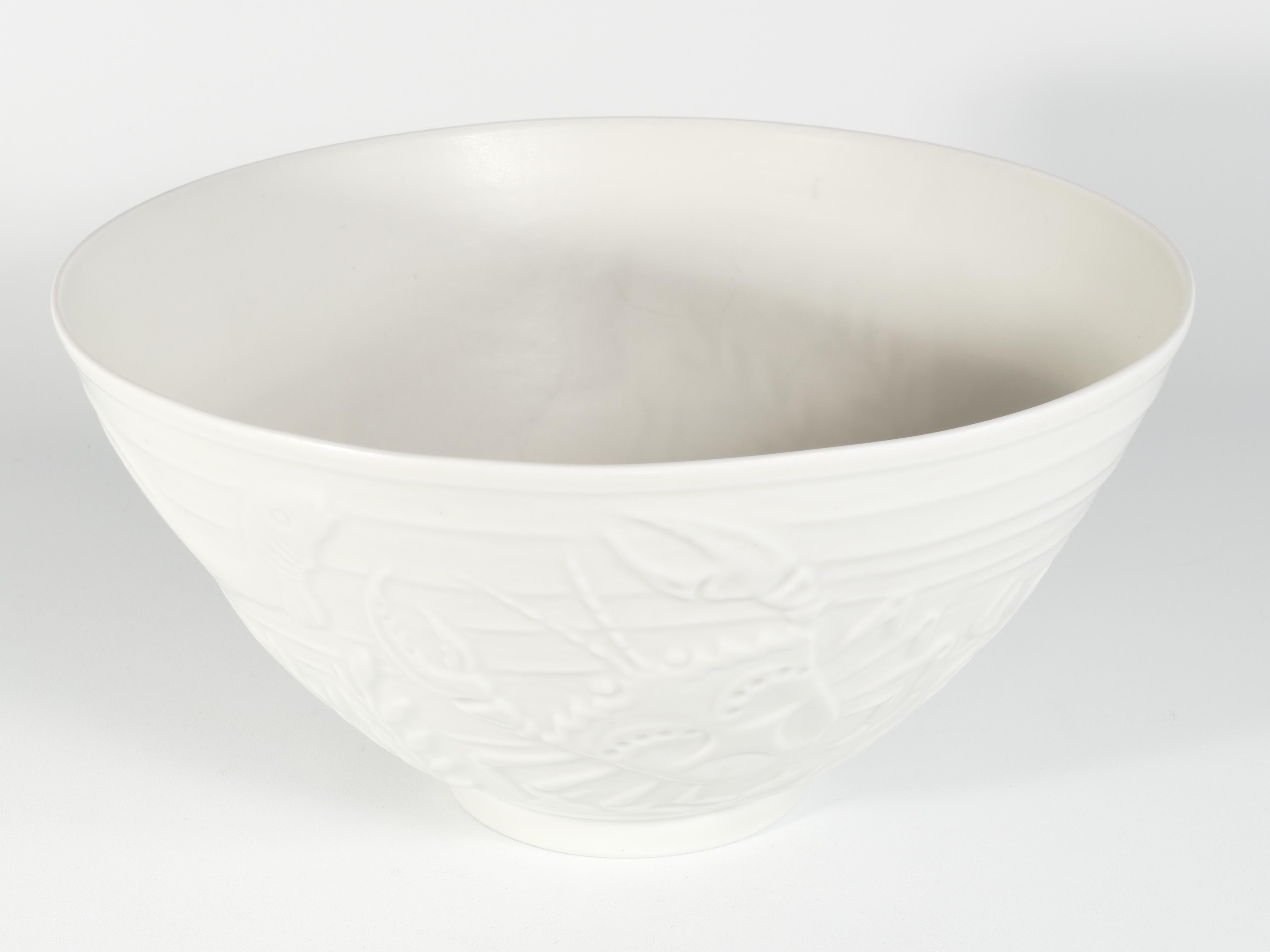 Swedish Grace White Porcelain Sea Themed  Bowl by Gunnar Nylund for ALP, 1940's For Sale 4
