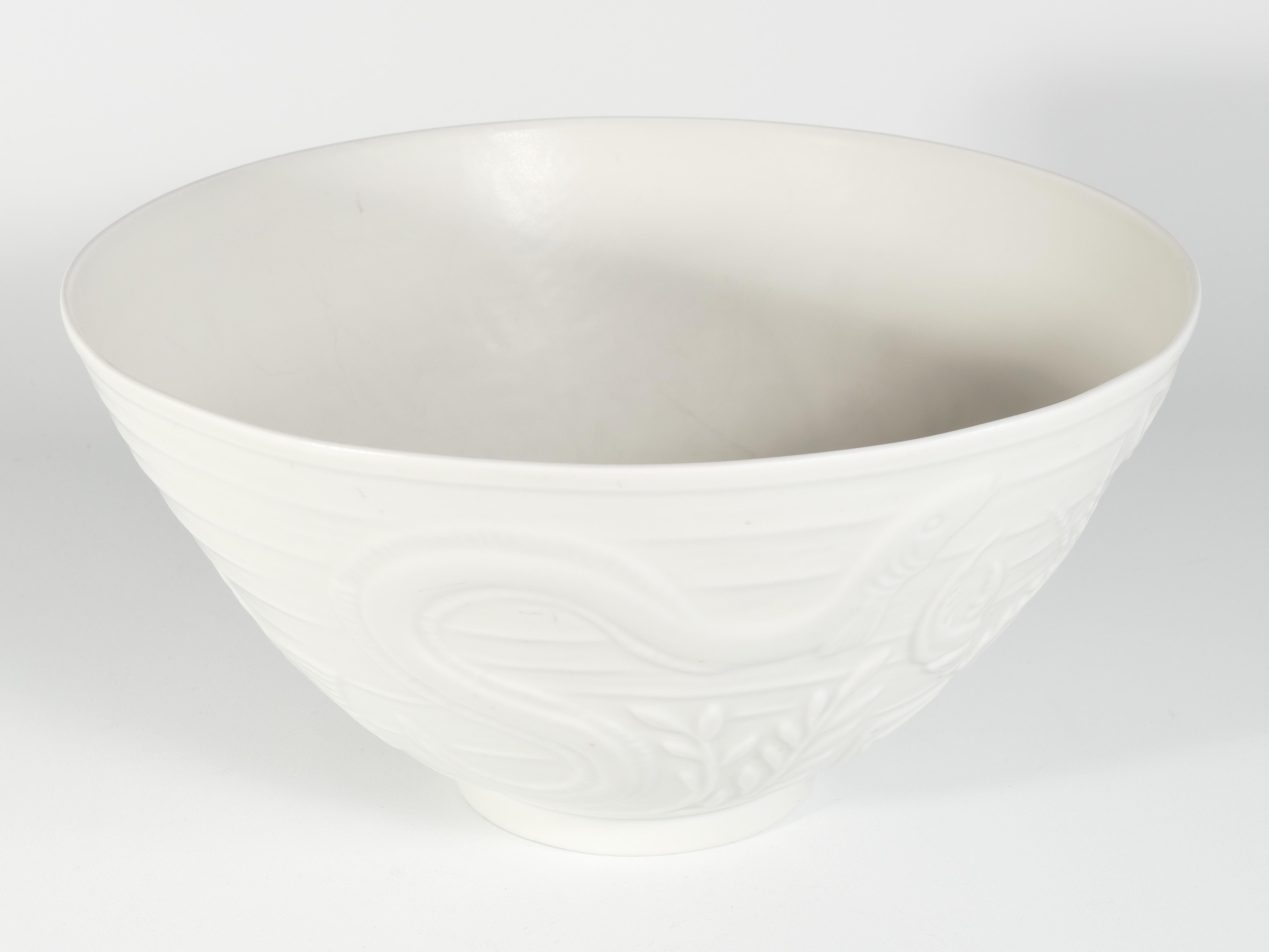 Swedish Grace White Porcelain Sea Themed  Bowl by Gunnar Nylund for ALP, 1940's For Sale 5