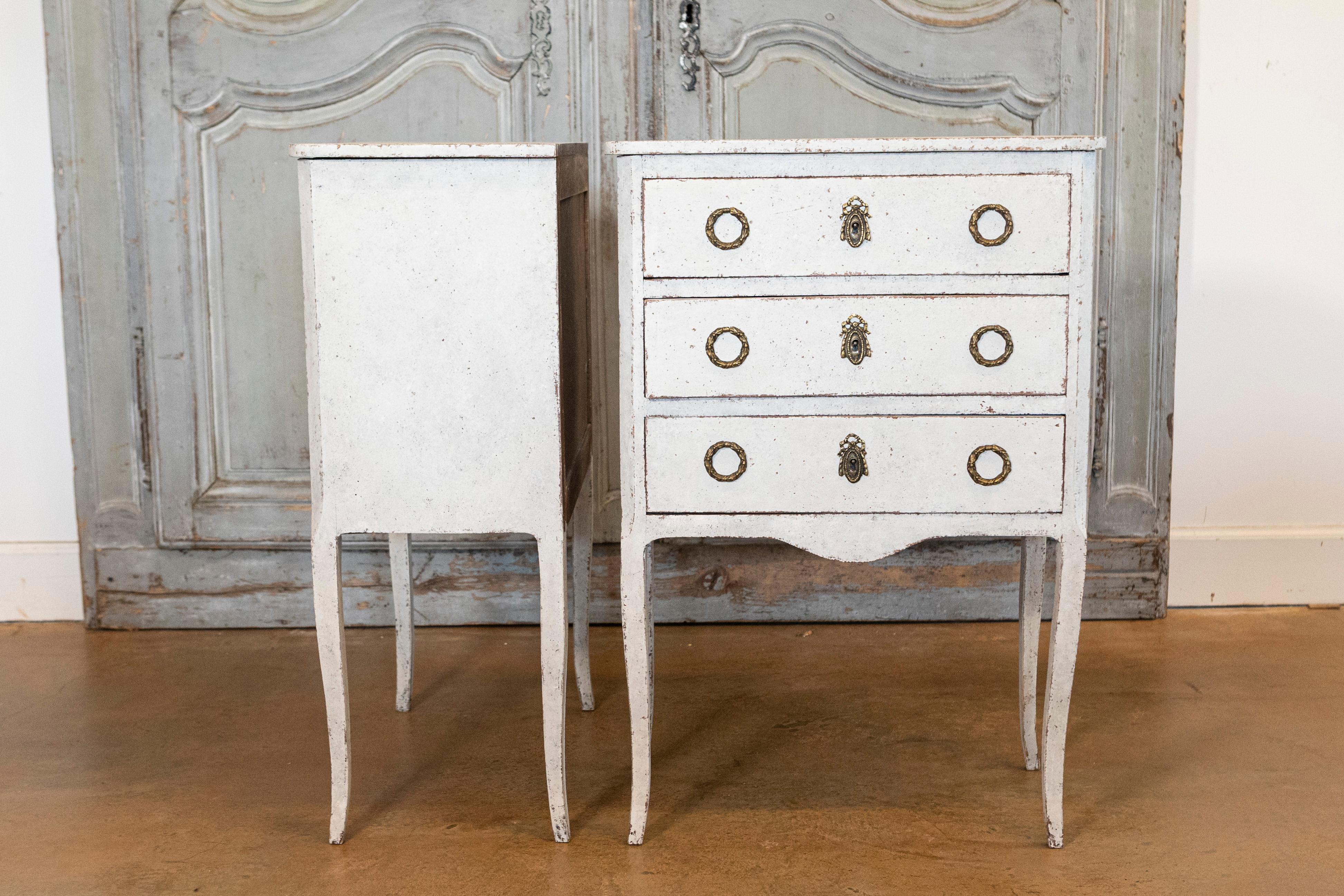 Carved Swedish Gray Painted Bedside Tables with Three Drawers and Cabriole Legs, a Pair For Sale