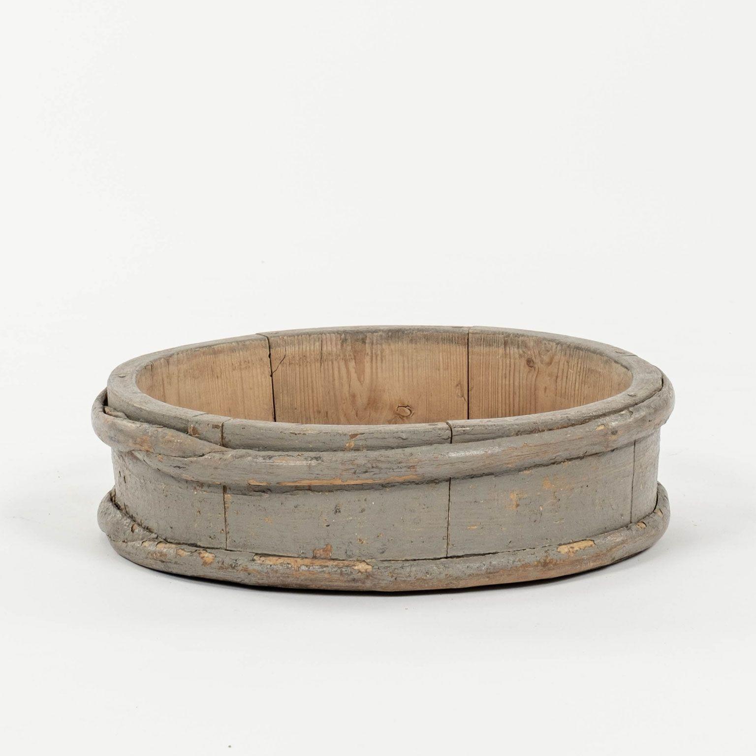 Swedish gray-painted low banded tub, or vessel, dating to the 19th century.

Note: Regional differences in humidity and climate during shipping may cause antique and vintage wood to shrink and/or split along its grain, veneer to loosen and/or peel,
