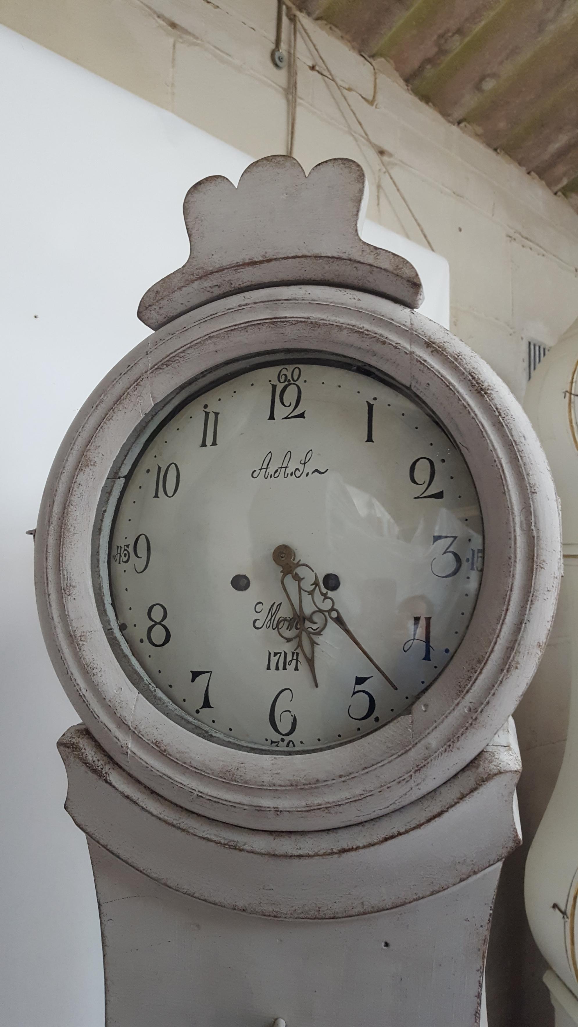 Hand-Painted Swedish Grey Mora Clock Early 1800s Antique Fryksdall Country Painted