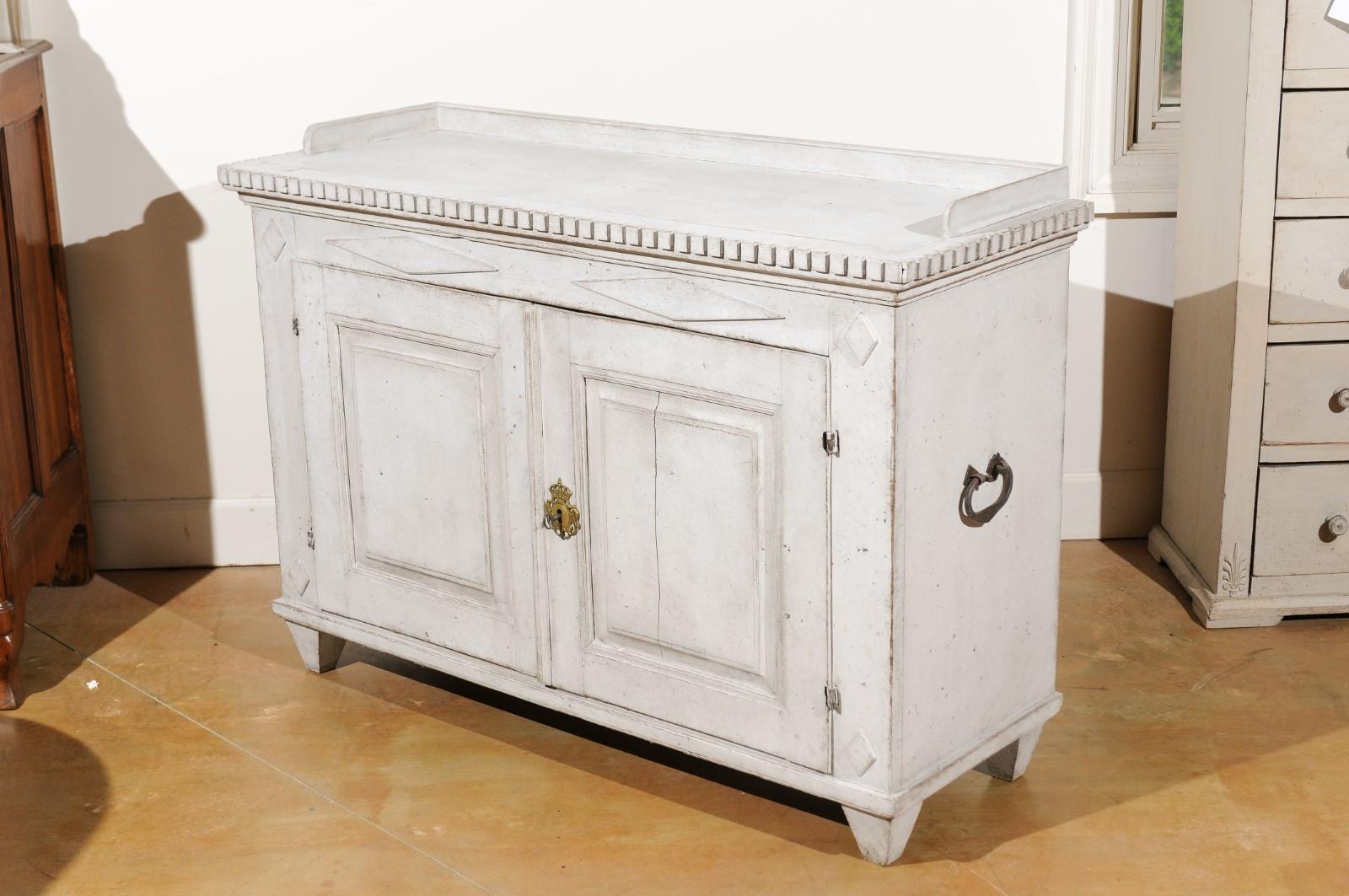Swedish Gustavian 1790s Painted Sideboard with Dentil Molding and Diamond Motifs 9