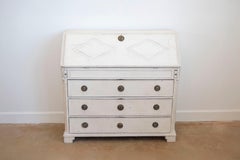 Swedish Gustavian 1790s Painted Slant-Front Desk with Carved Diamond Motifs