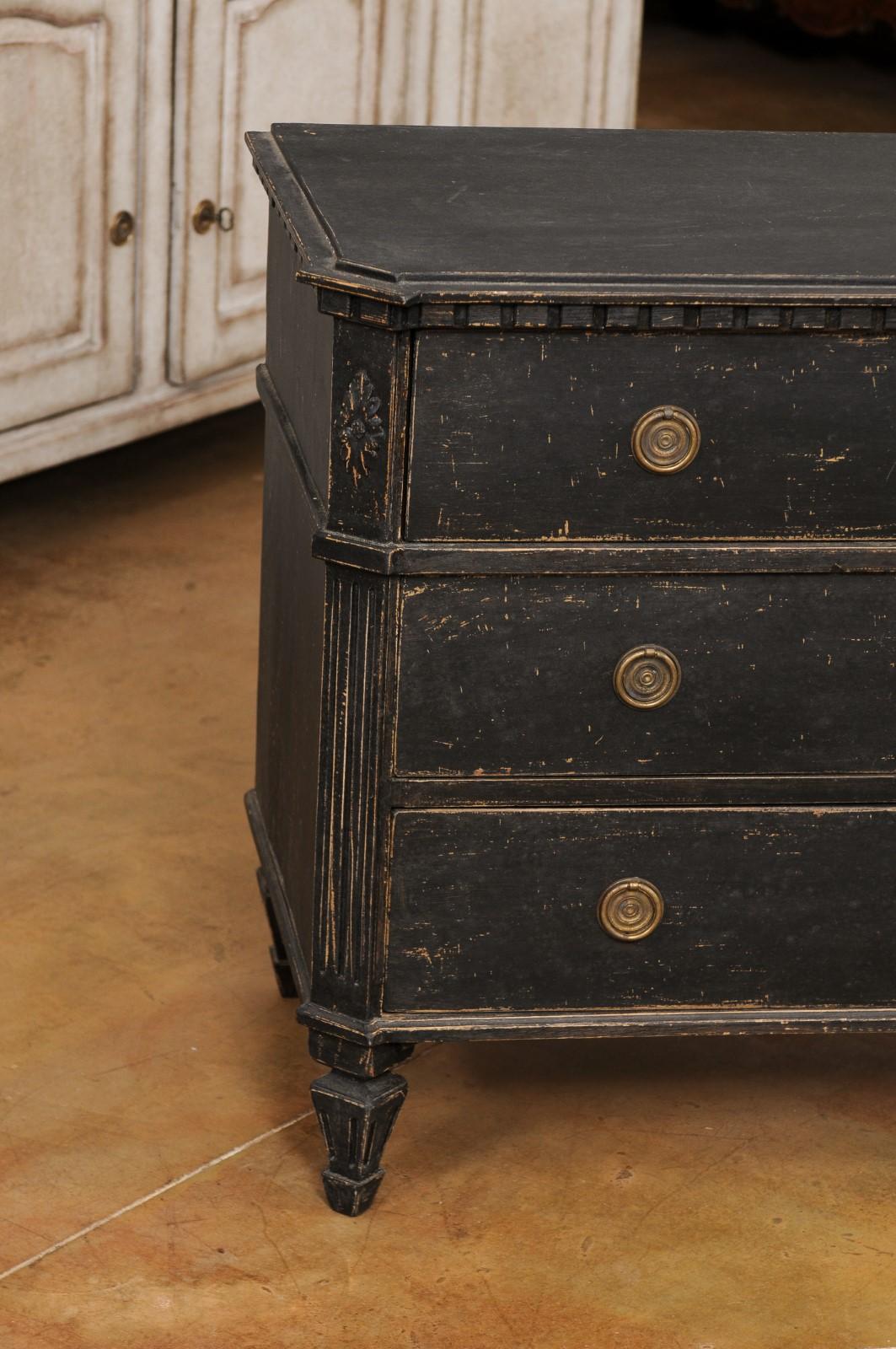 Swedish Gustavian 1830s Black Painted and Carved Three-Drawer Chest 10