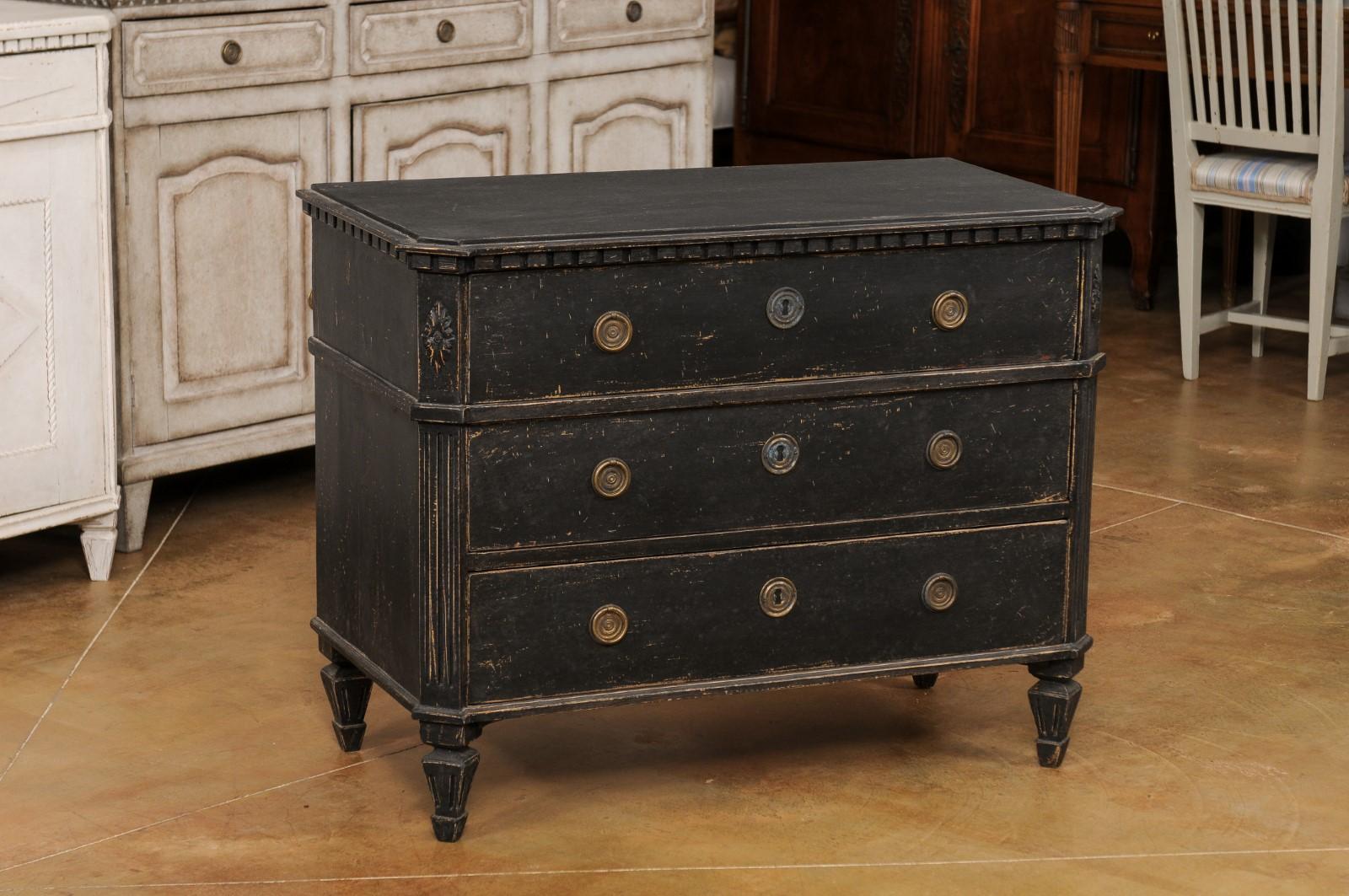 Swedish Gustavian 1830s Black Painted and Carved Three-Drawer Chest In Good Condition In Atlanta, GA