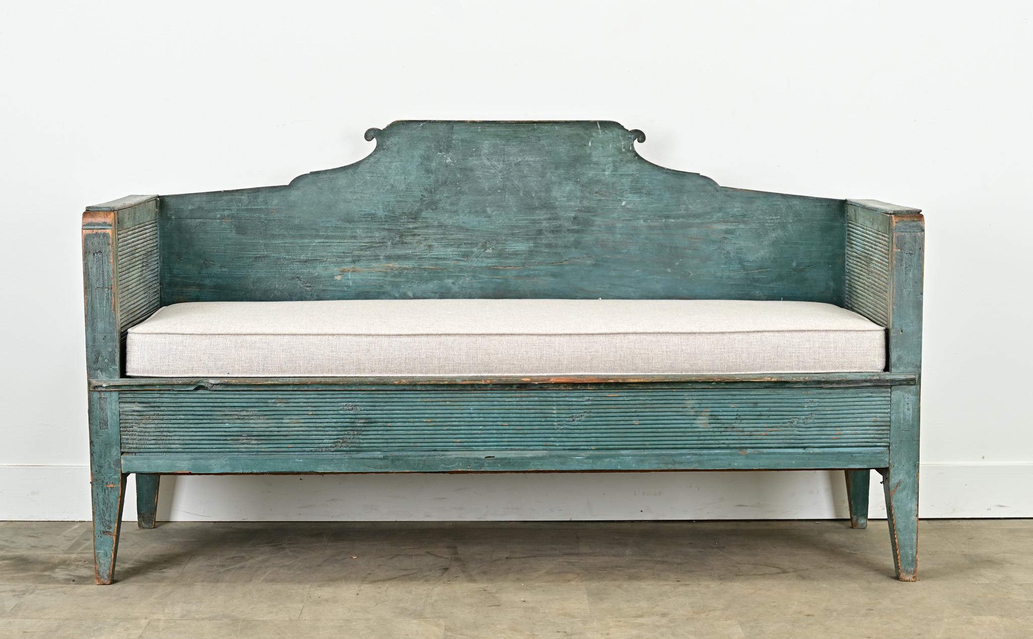 Hand-Carved Swedish Gustavian 18th Century Settle