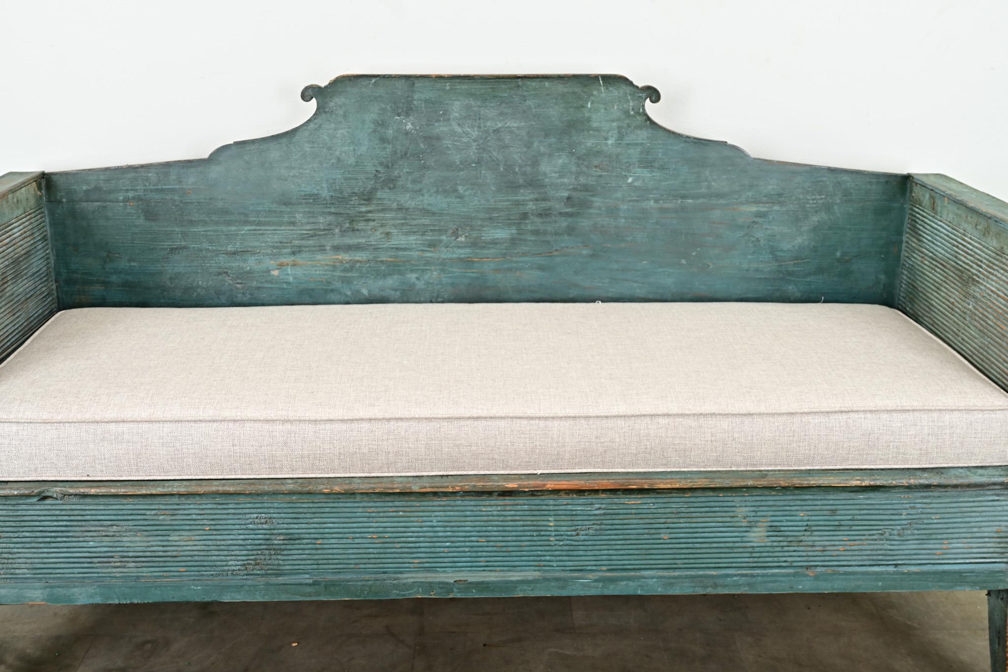 18th Century and Earlier Swedish Gustavian 18th Century Settle