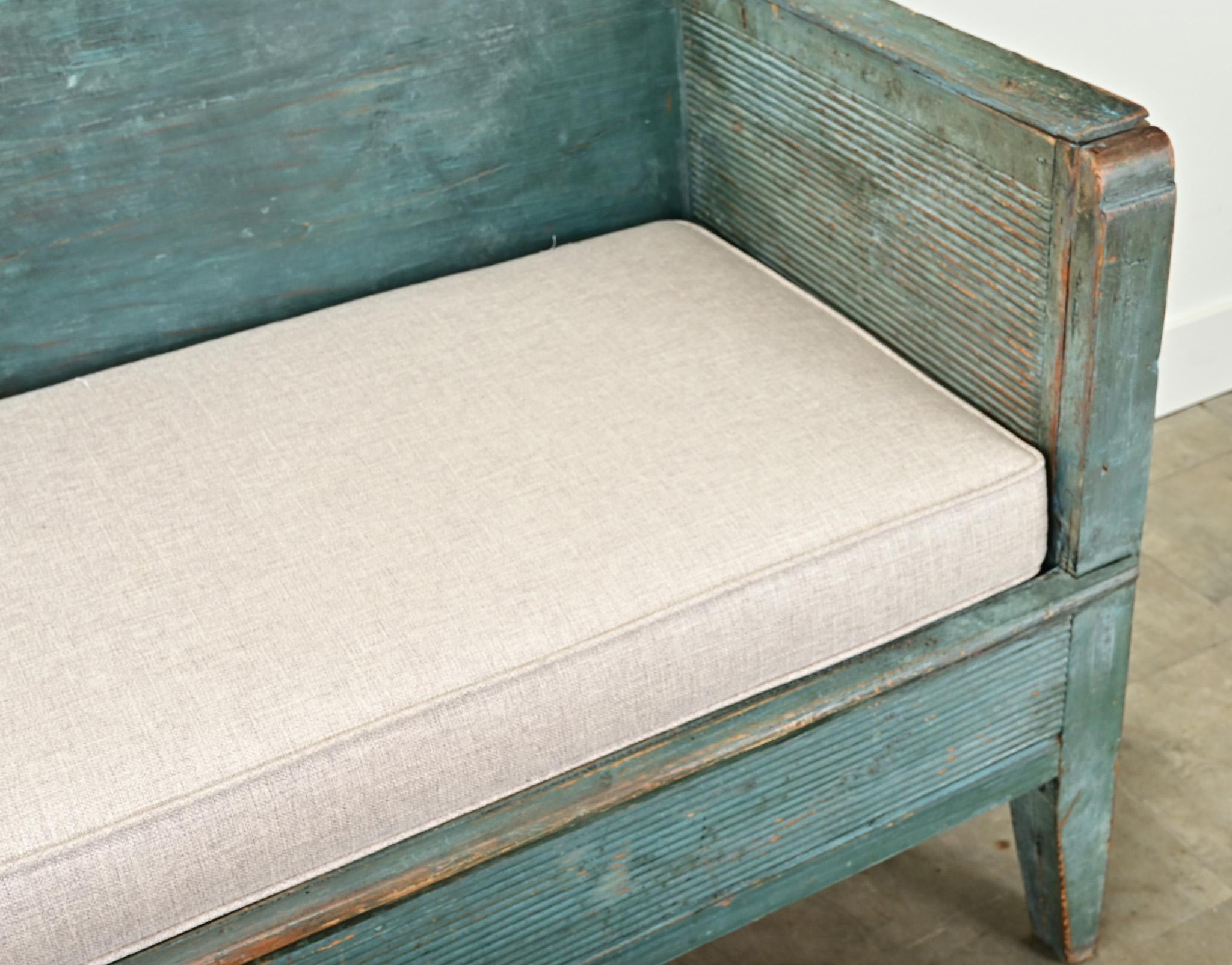 Linen Swedish Gustavian 18th Century Settle
