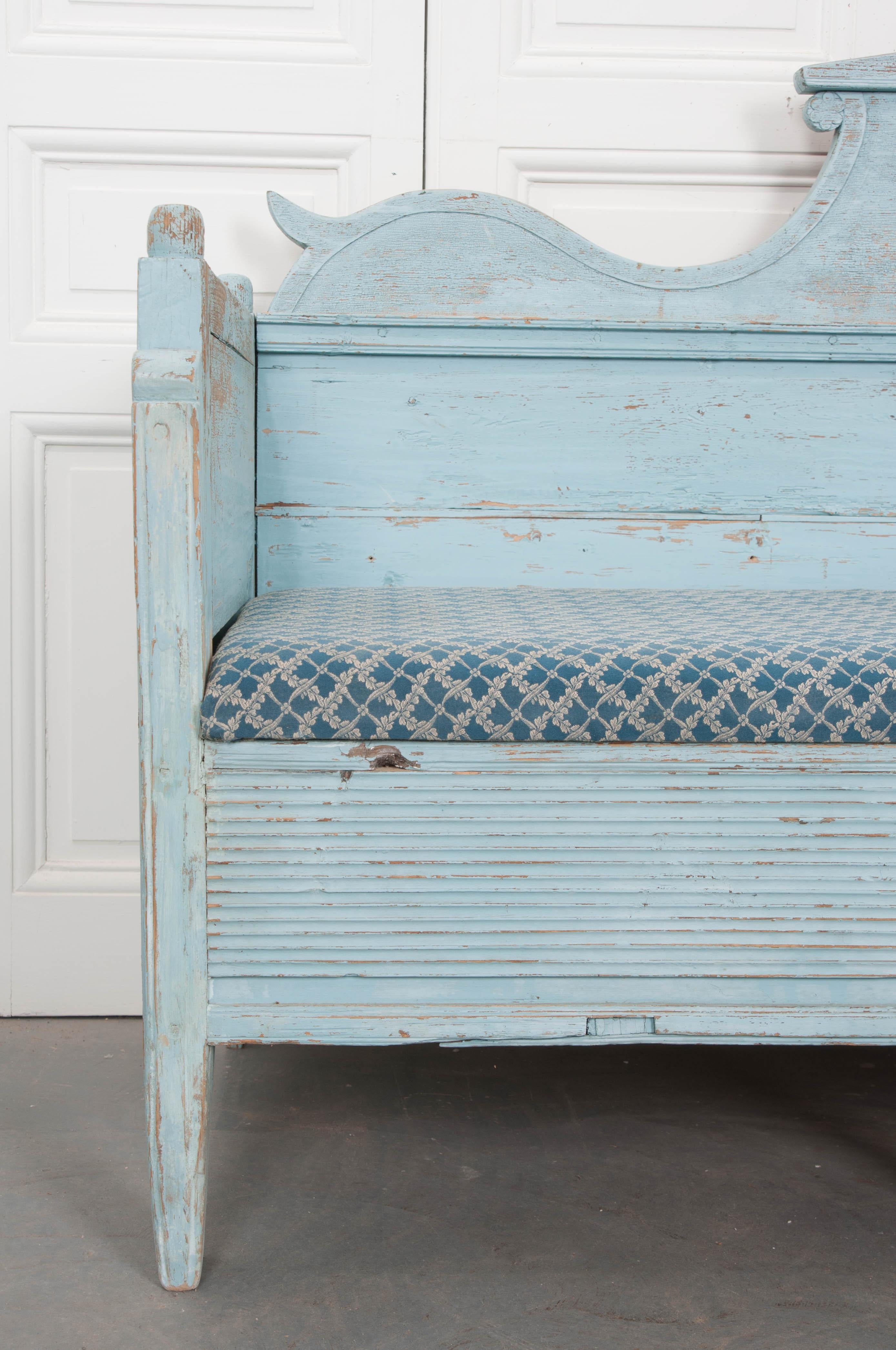 Swedish Gustavian 19th Century Blue Painted Sofa In Good Condition In Baton Rouge, LA