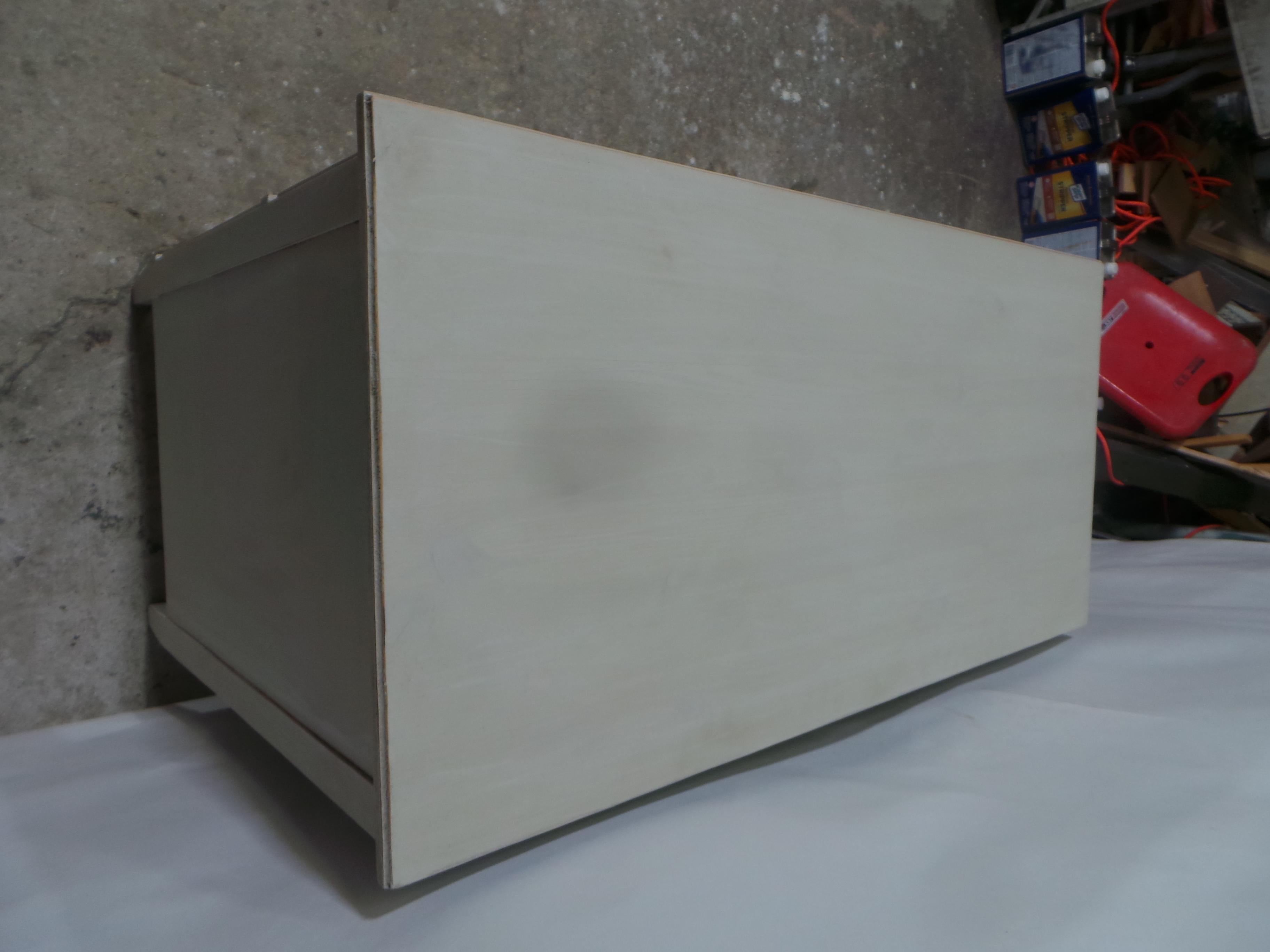 Metà XX secolo Cassettiera svedese Gustavian a 3 cassetti in vendita