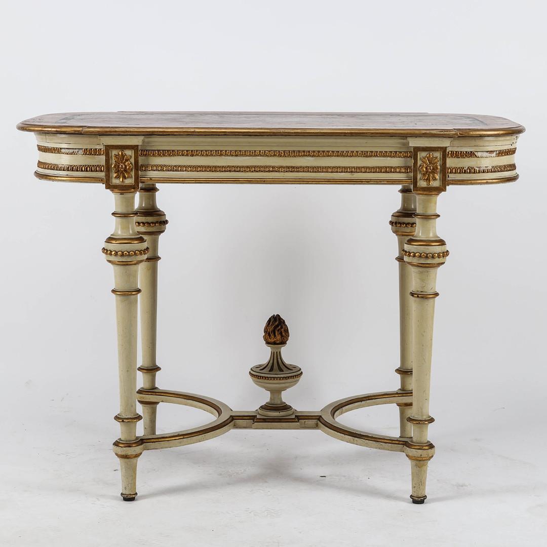 Very rare Swedish antique gustavian table from Skabersjö Castle in Sweden. 

It is later 1800s in age and has terrific detail to it with decorative ribbing on the top edge - perfect for use as an occasional table or decorative table in a stunning