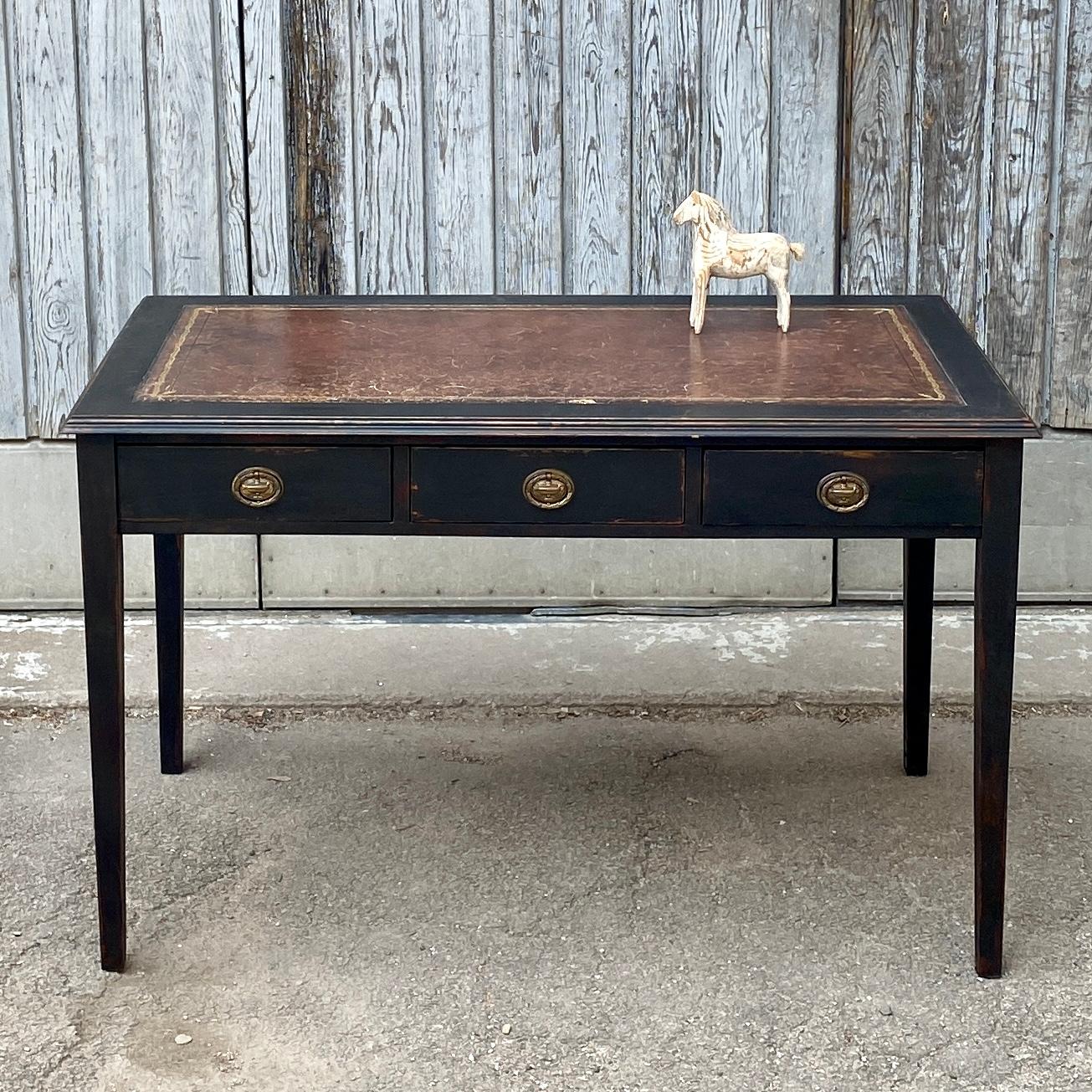 Swedish Gustavian Black Painted Writing Desk with 3 Drawers 1