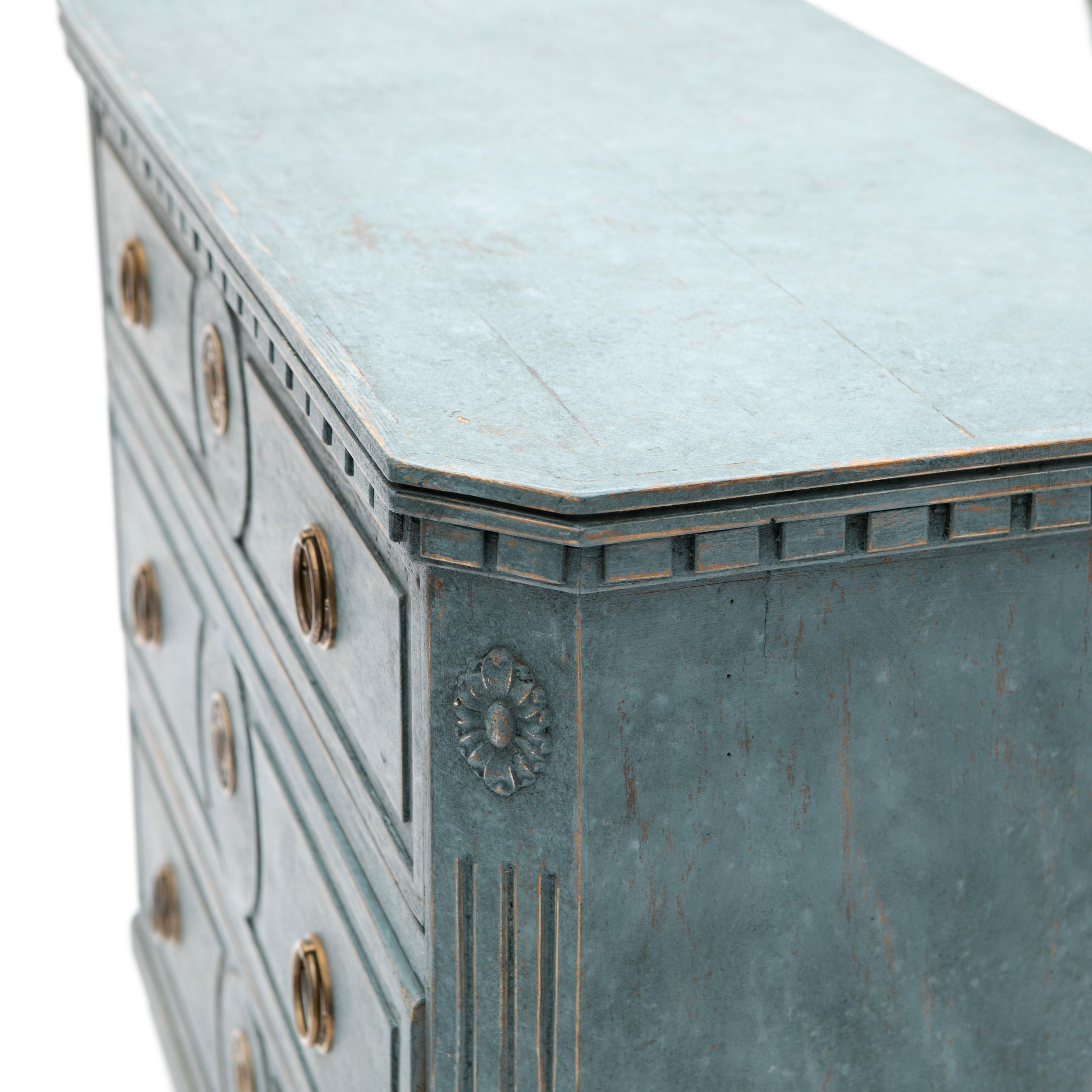 Swedish Gustavian Blue-Painted Chest of Drawers 2
