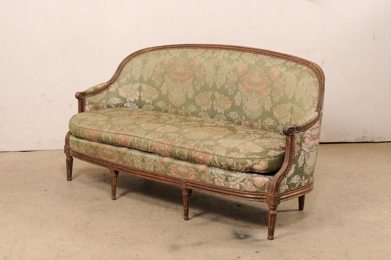 Swedish Gustavian Carved-Wood and Upholstered Tub Sofa, Early 19th Century For Sale 6