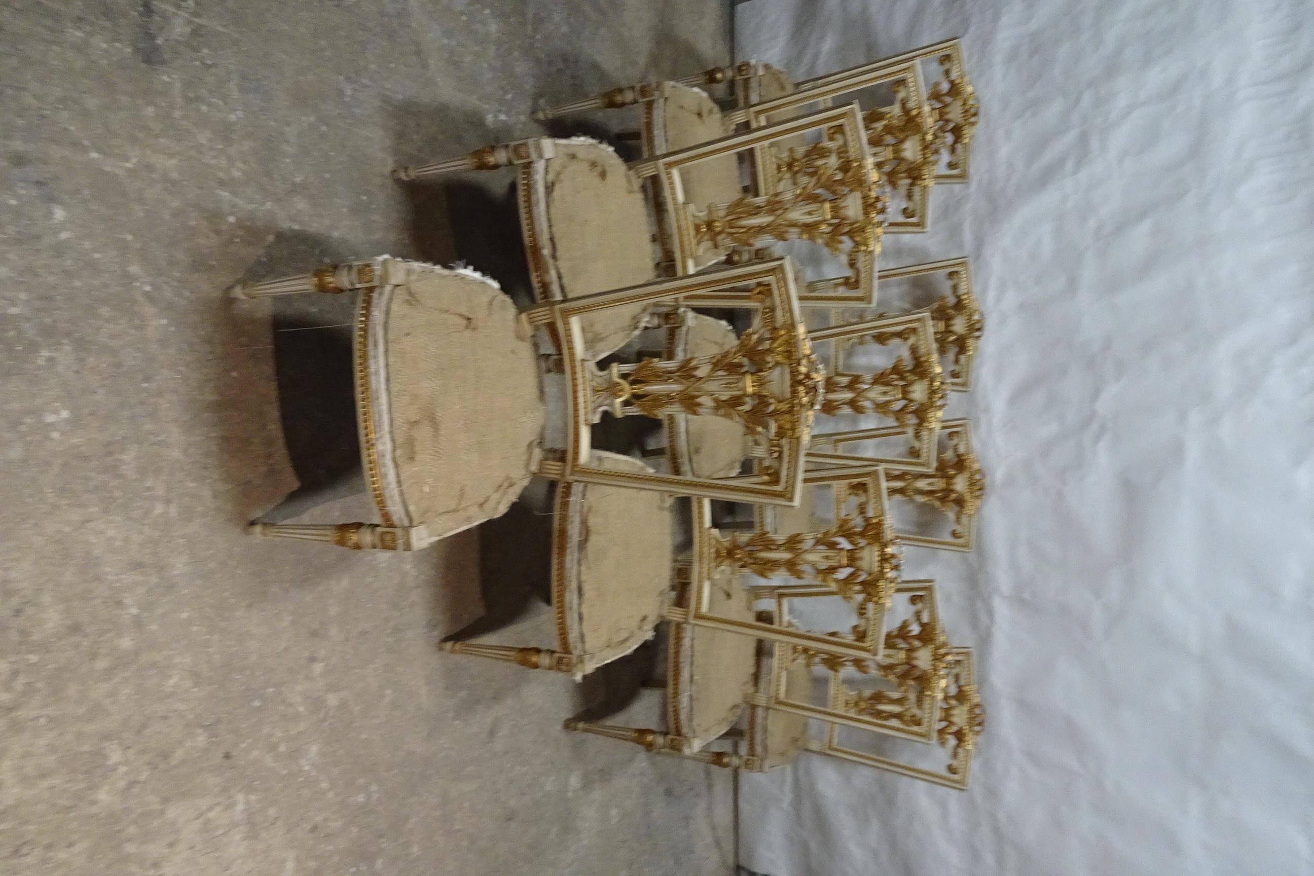 Swedish Gustavian Castle Chairs In Good Condition For Sale In Hollywood, FL