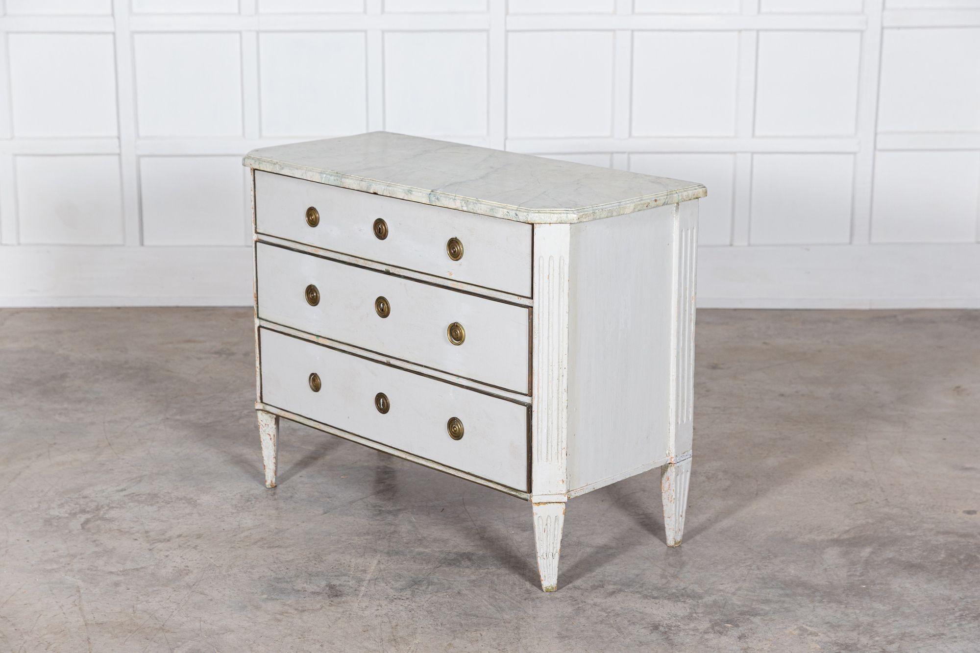 19th Century Swedish, Gustavian Chest Drawers For Sale