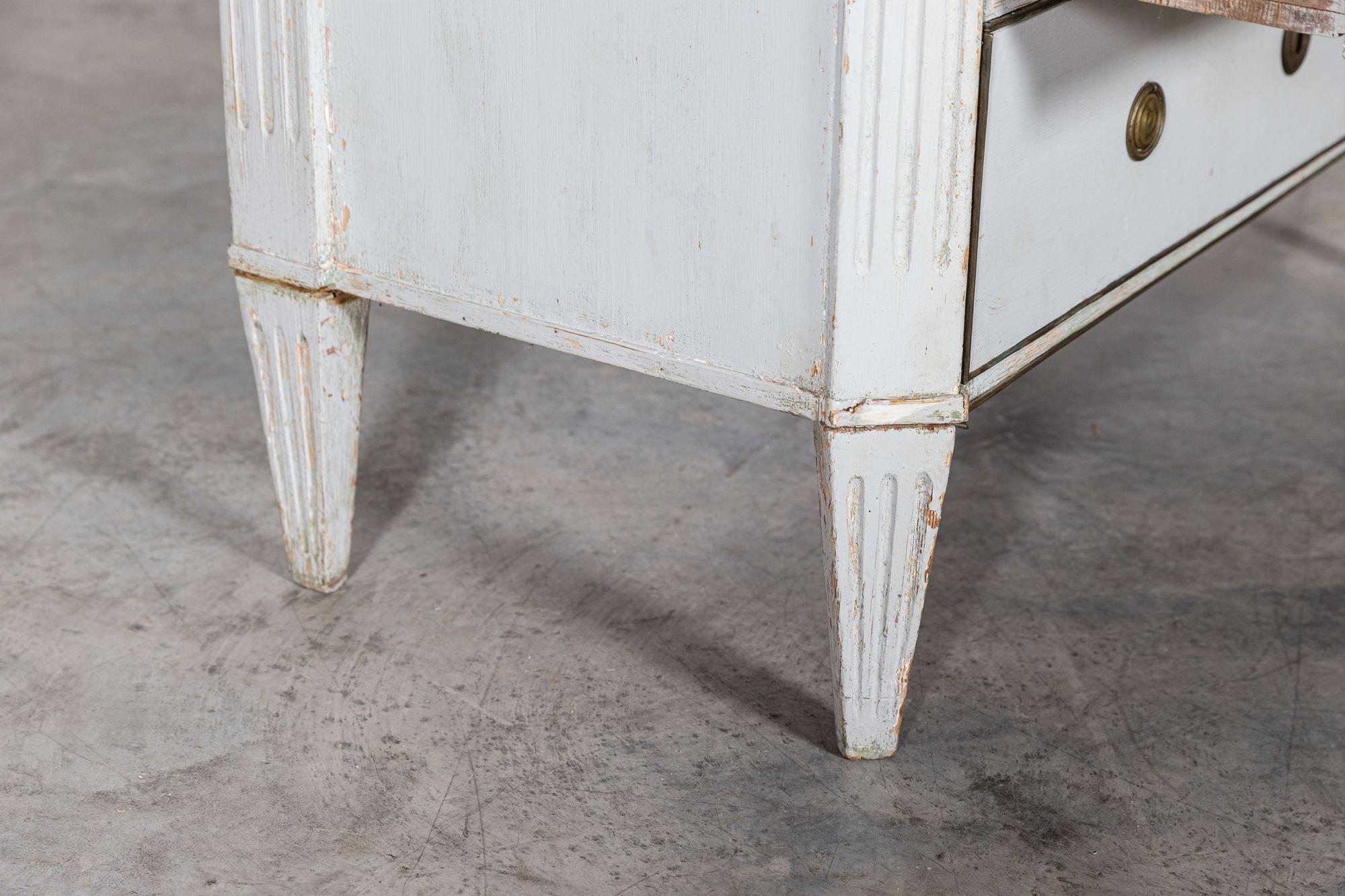 Swedish, Gustavian Chest Drawers For Sale 3