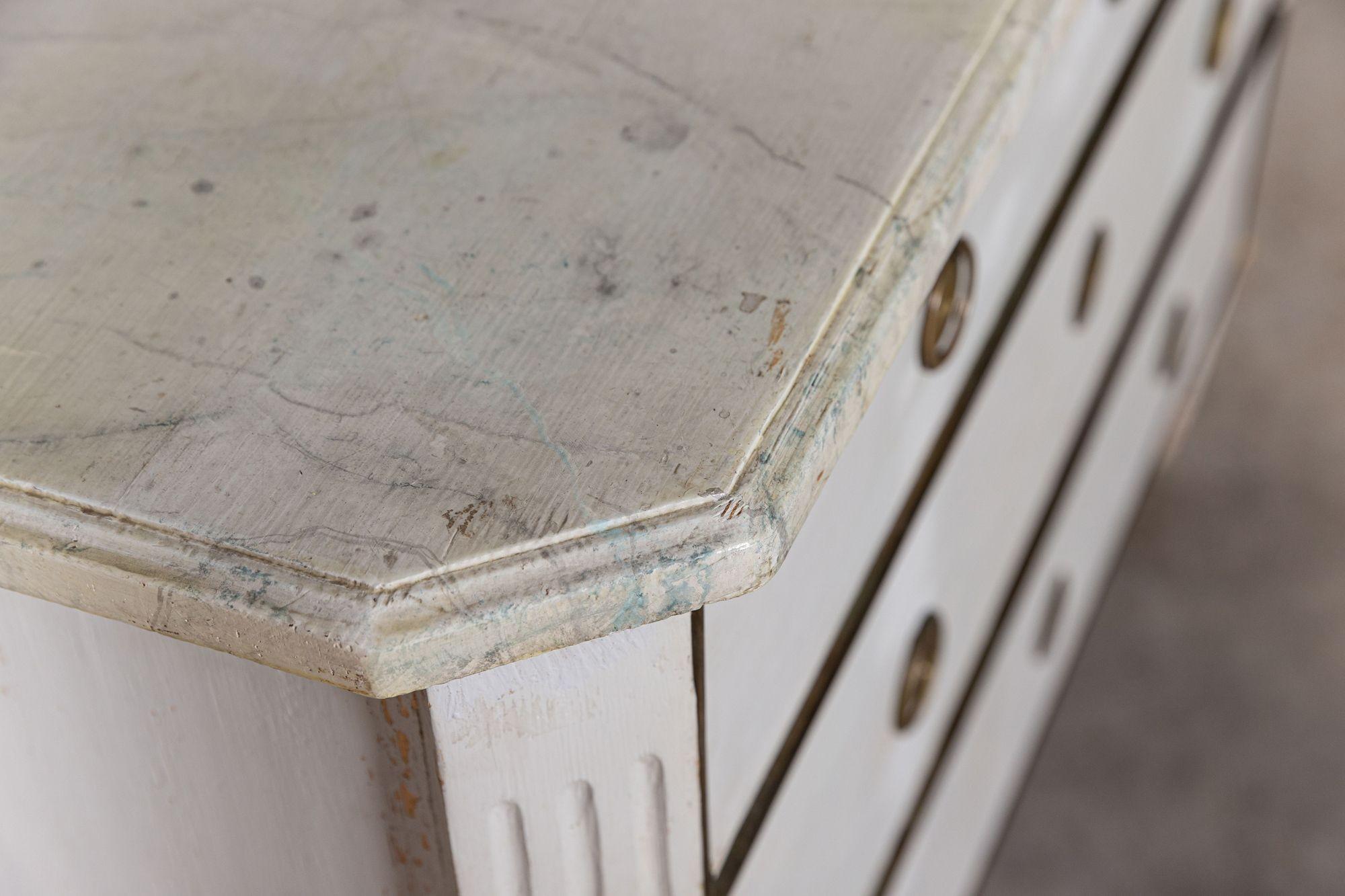 Swedish, Gustavian Chest Drawers For Sale 4