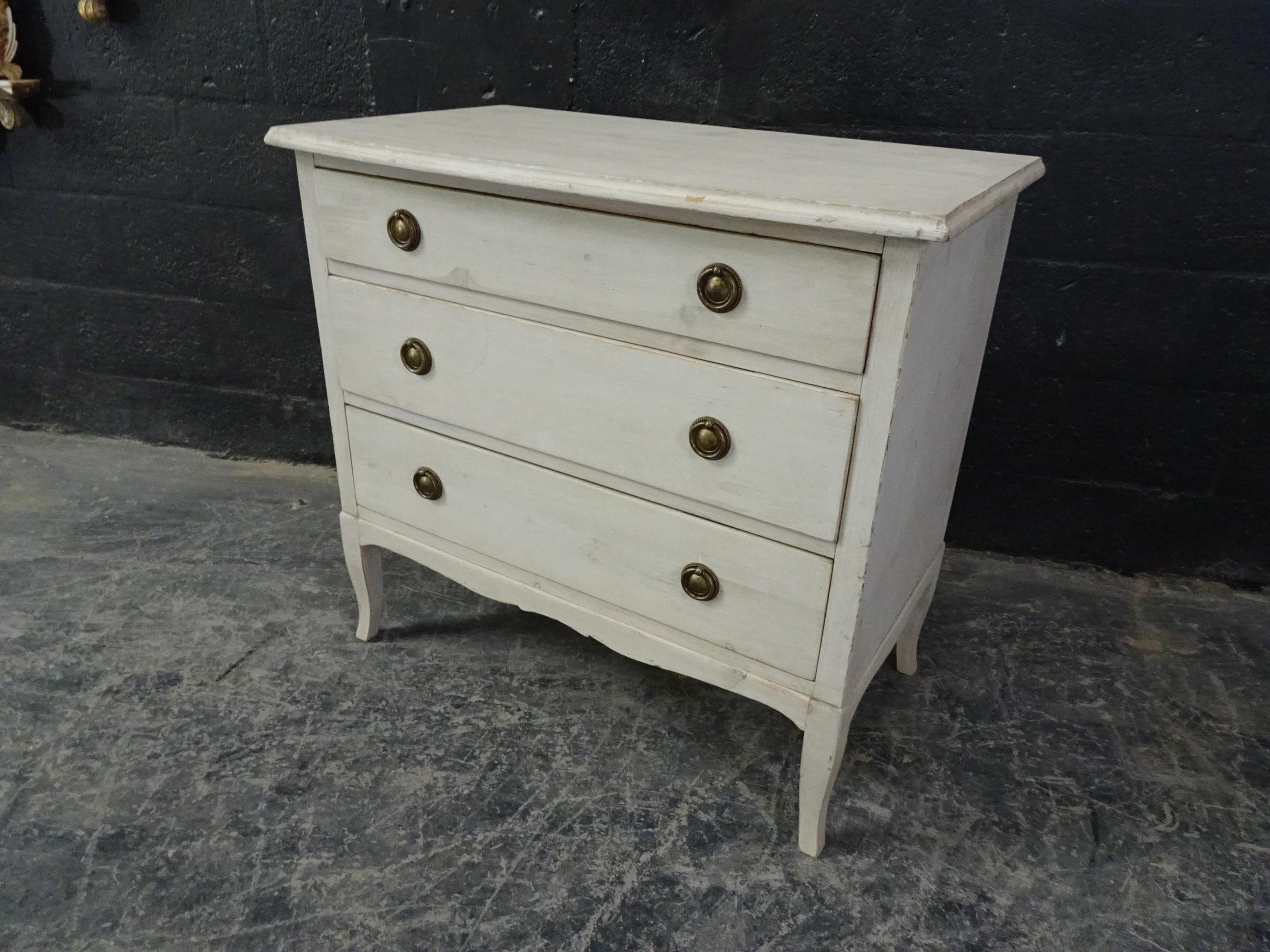 This is a Swedish Gustavian chest of drawers, its been restored and repainted with milk paints 