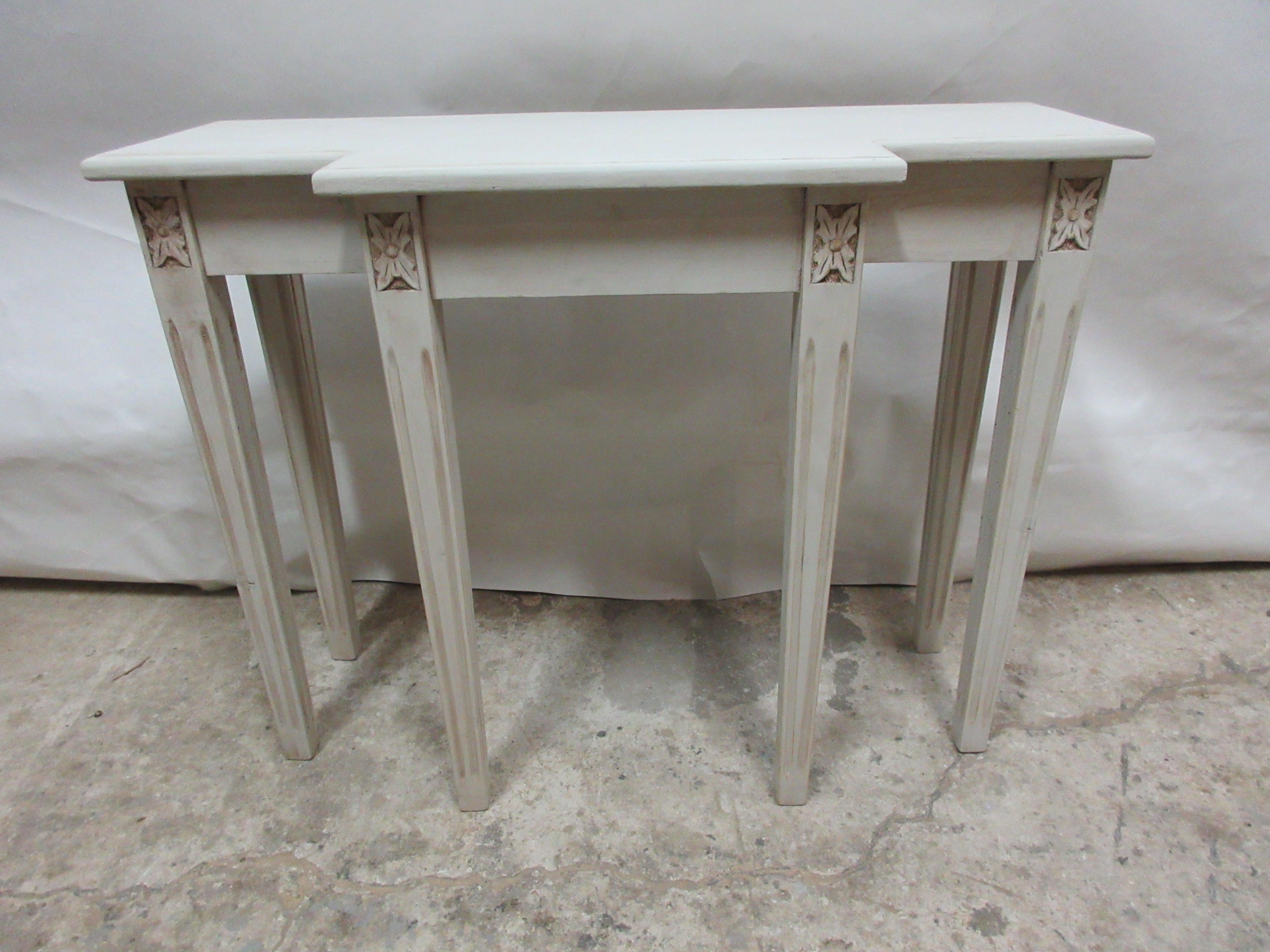 Swedish Gustavian Console Table In New Condition For Sale In Hollywood, FL