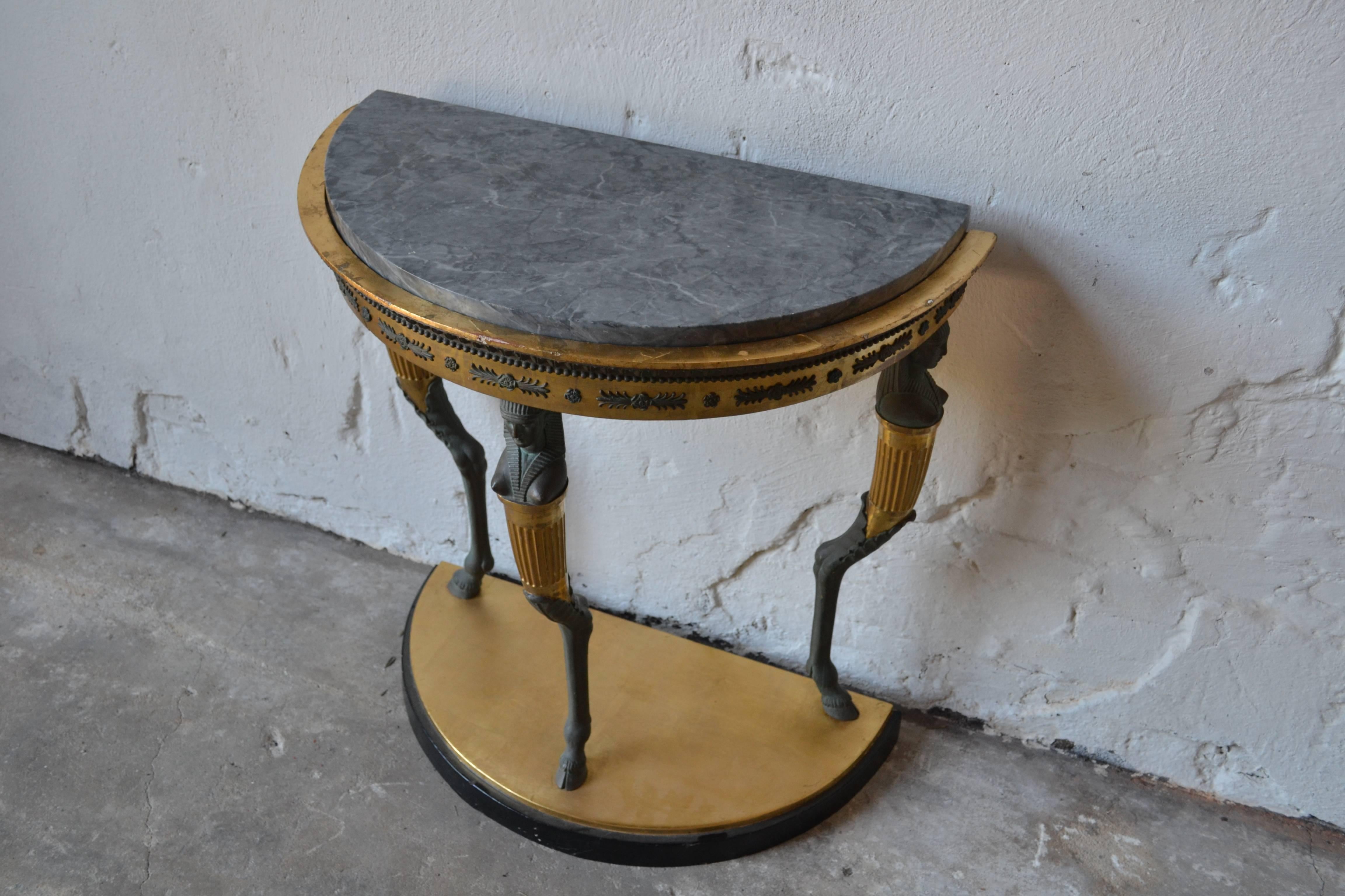 Swedish Gustavian Console Table with Stockholm Origin, 1790 In Good Condition For Sale In Helsingborg, SE