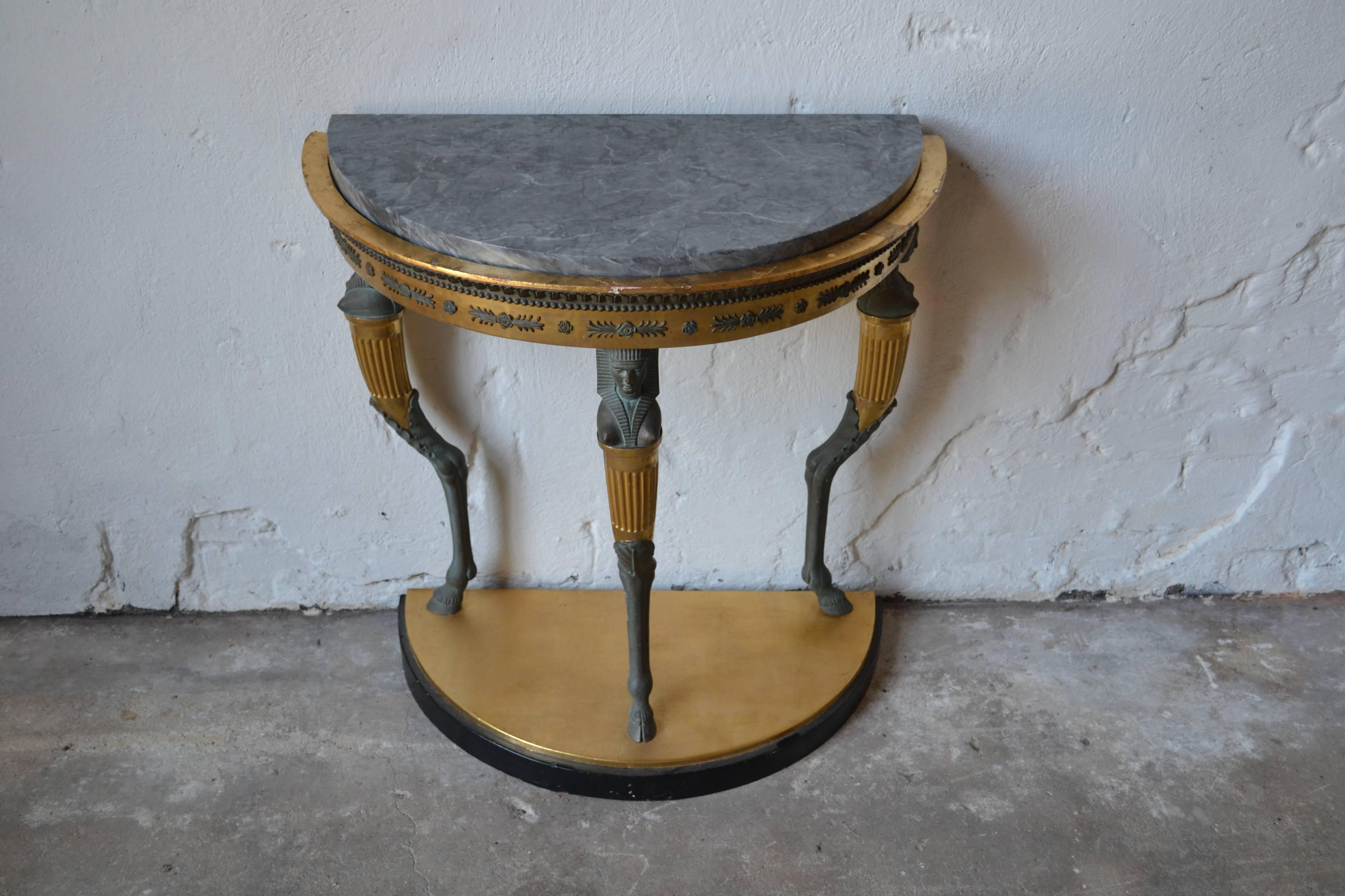 Swedish Gustavian Console Table with Stockholm Origin, 1790 For Sale 2