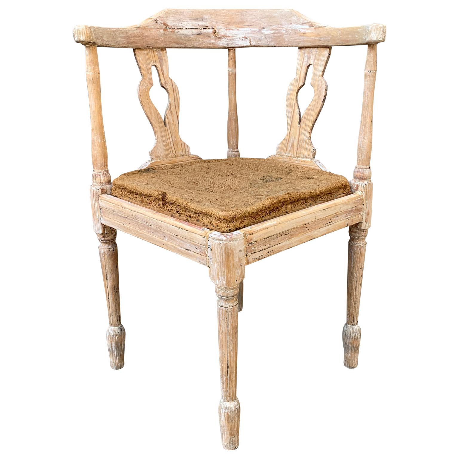 Gustavian corner armchair with original patina, Sweden early 19th century

This Swedish 1810s-1830s corner chair is scraped down to the original patina. Seat is loose and can be easily re-upholstered.
   